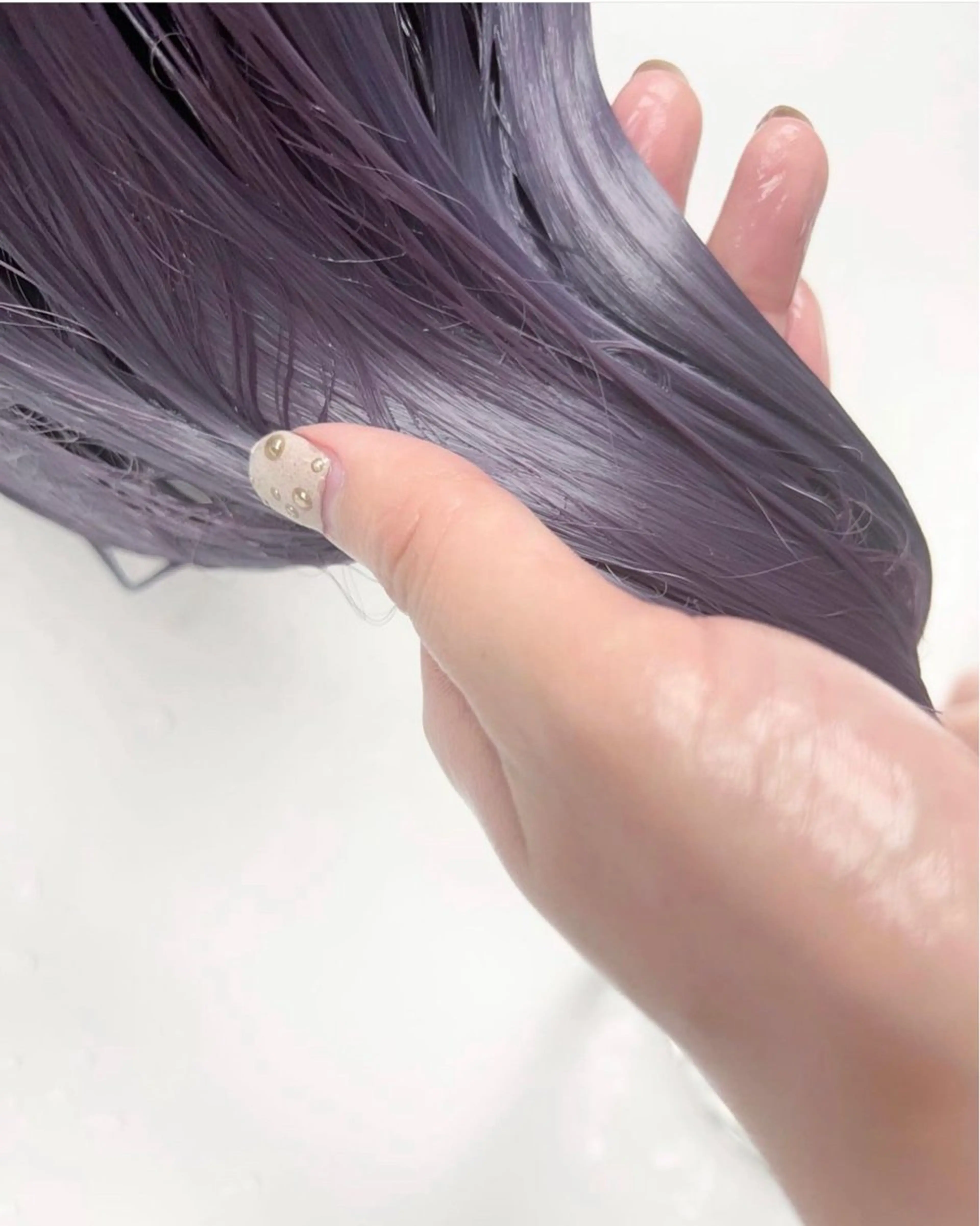 ミディアム カラー ブリーチ ハイトーンカラー ラベンダーカラー 似合わせカット🫧 /パーマRINAのヘアスタイル