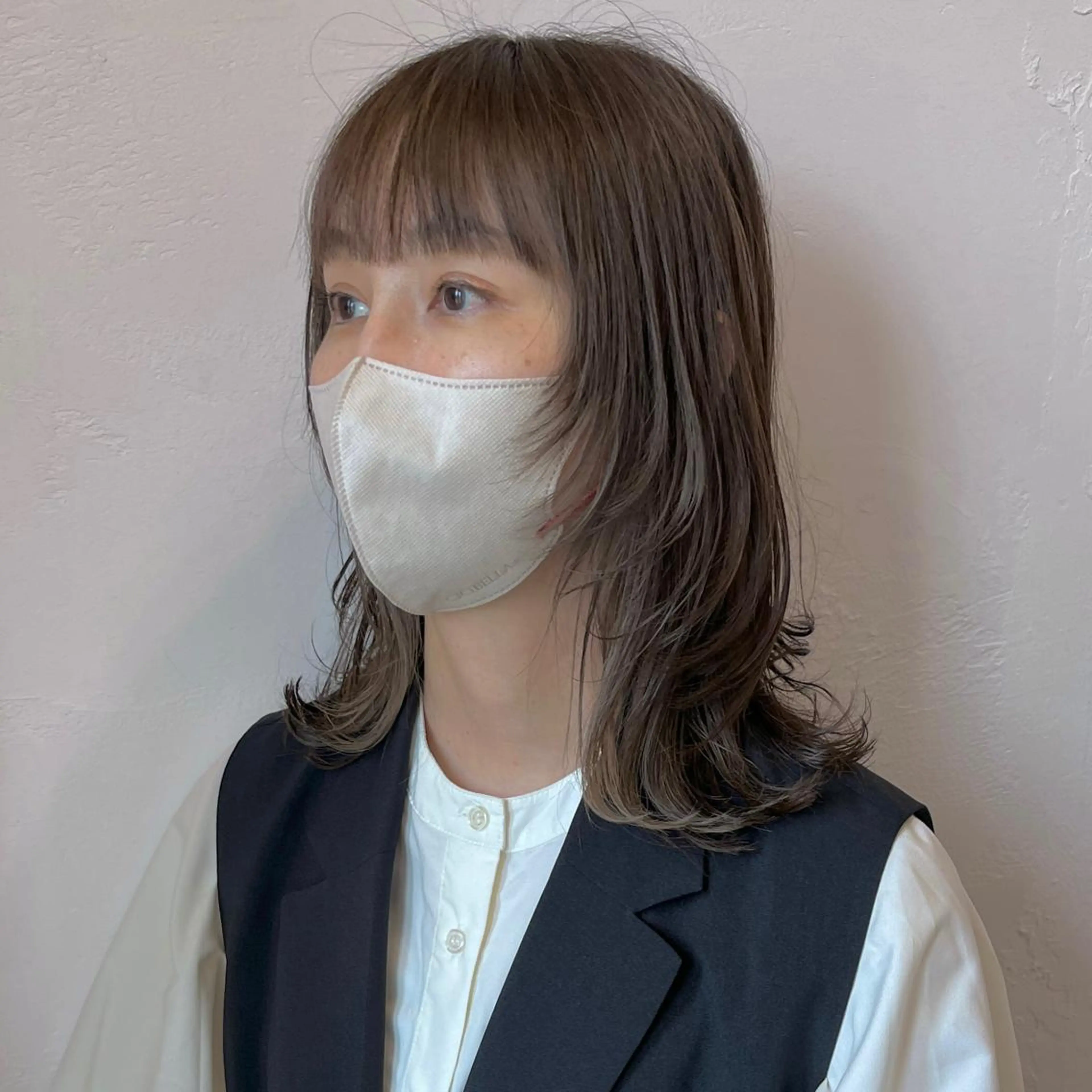 ミディアム カラー レイヤーカット 伊藤ゆかり/髪質改善 /透明感カラーのヘアスタイル