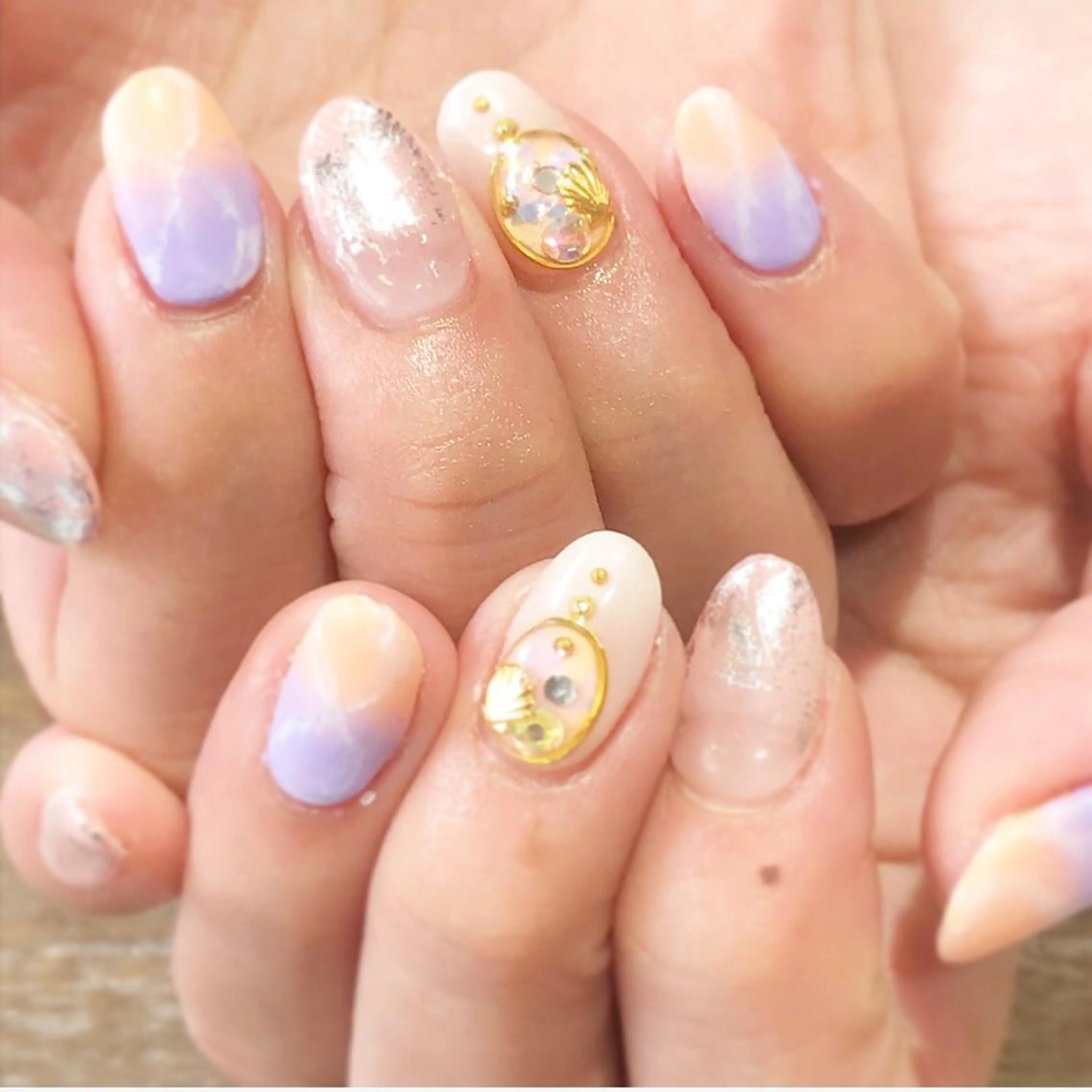 ネイル ハンドネイル Nest 三田のマツエク・マツパデザイン