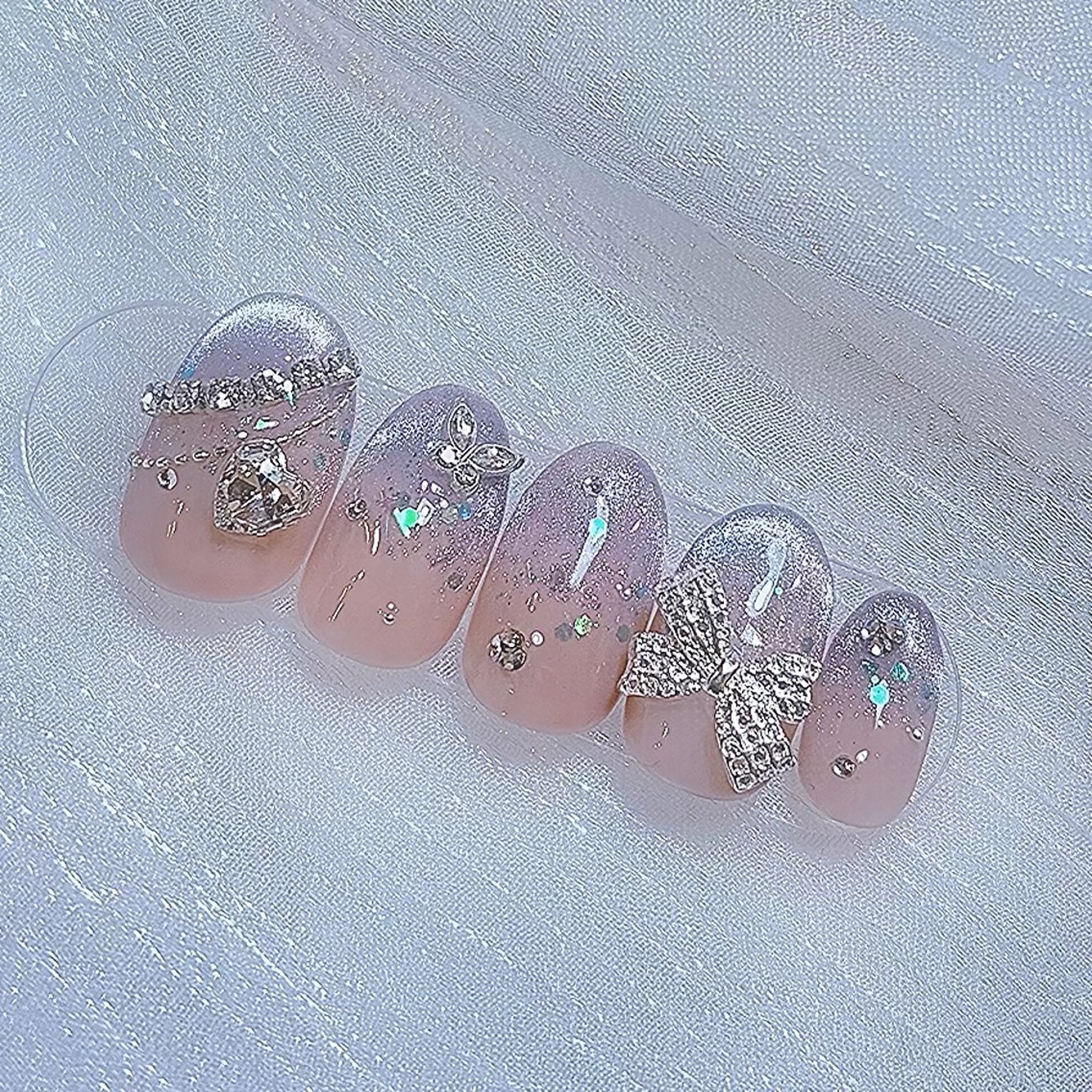 ネイル マグネットネイル リボン ワンホンネイル ハンドネイル momo nail所属・Naruse Momoのネイルデザイン