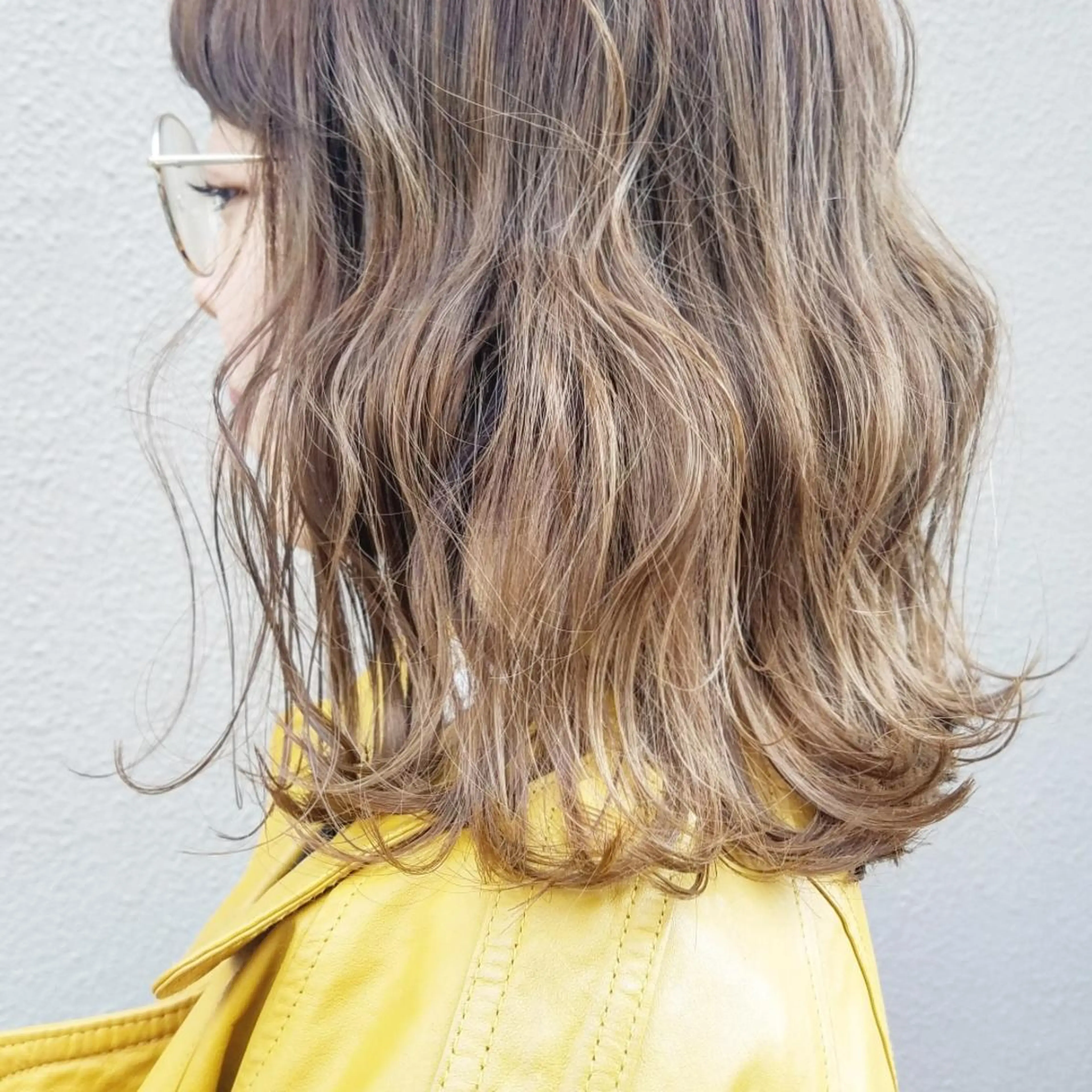 カラー 🙃 透明感カラー/ボブのヘアスタイル