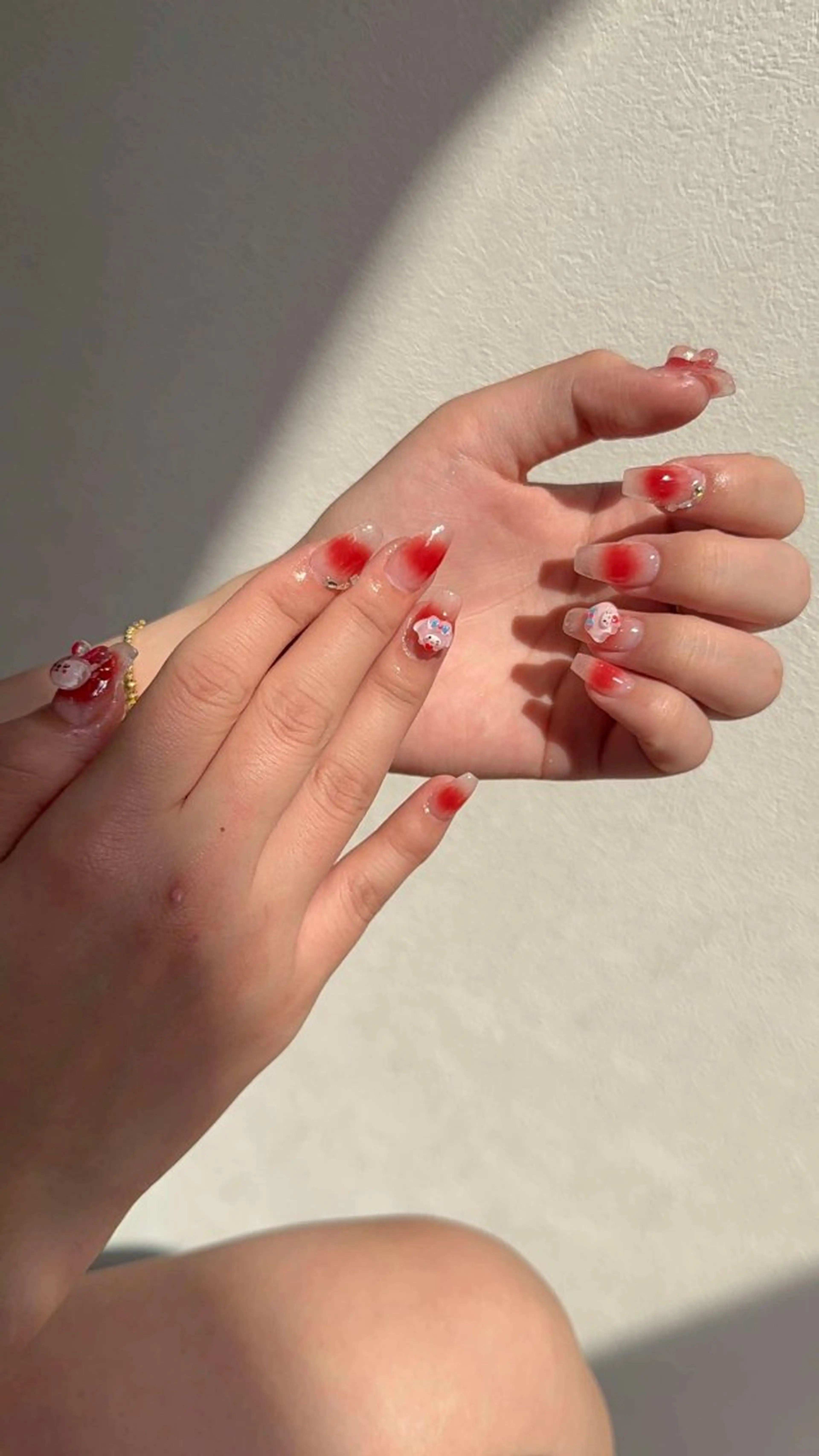 ネイル キラキラネイル 韓国ネイル ネイルチップ ワンホンネイル Van Nail Salon 本厚木のネイルデザイン