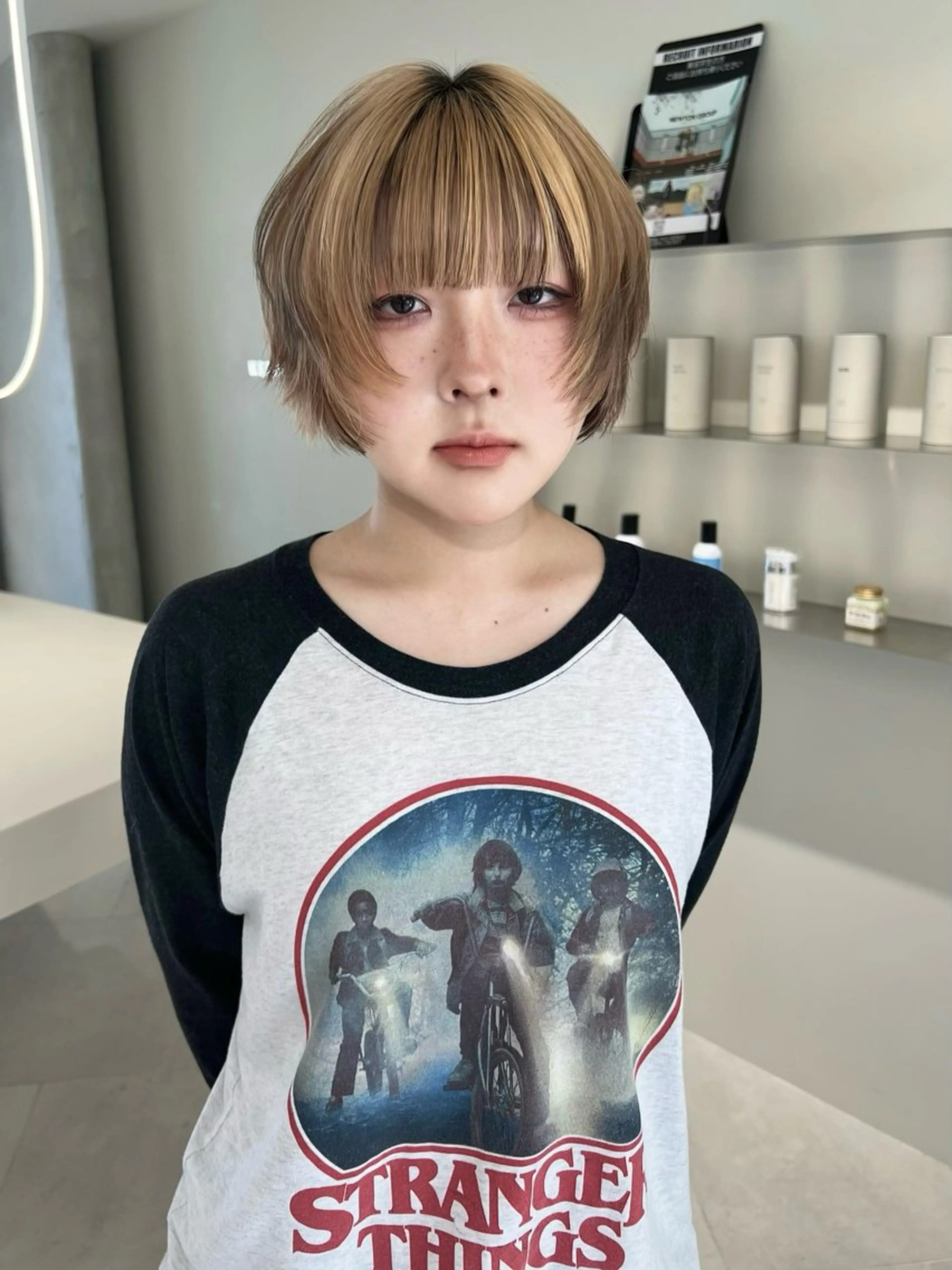 ショート ショートレイヤー レイヤーカット ショートヘア ウルフカット カット RIN🪐 ウルフ／ハイトーンのヘアスタイル