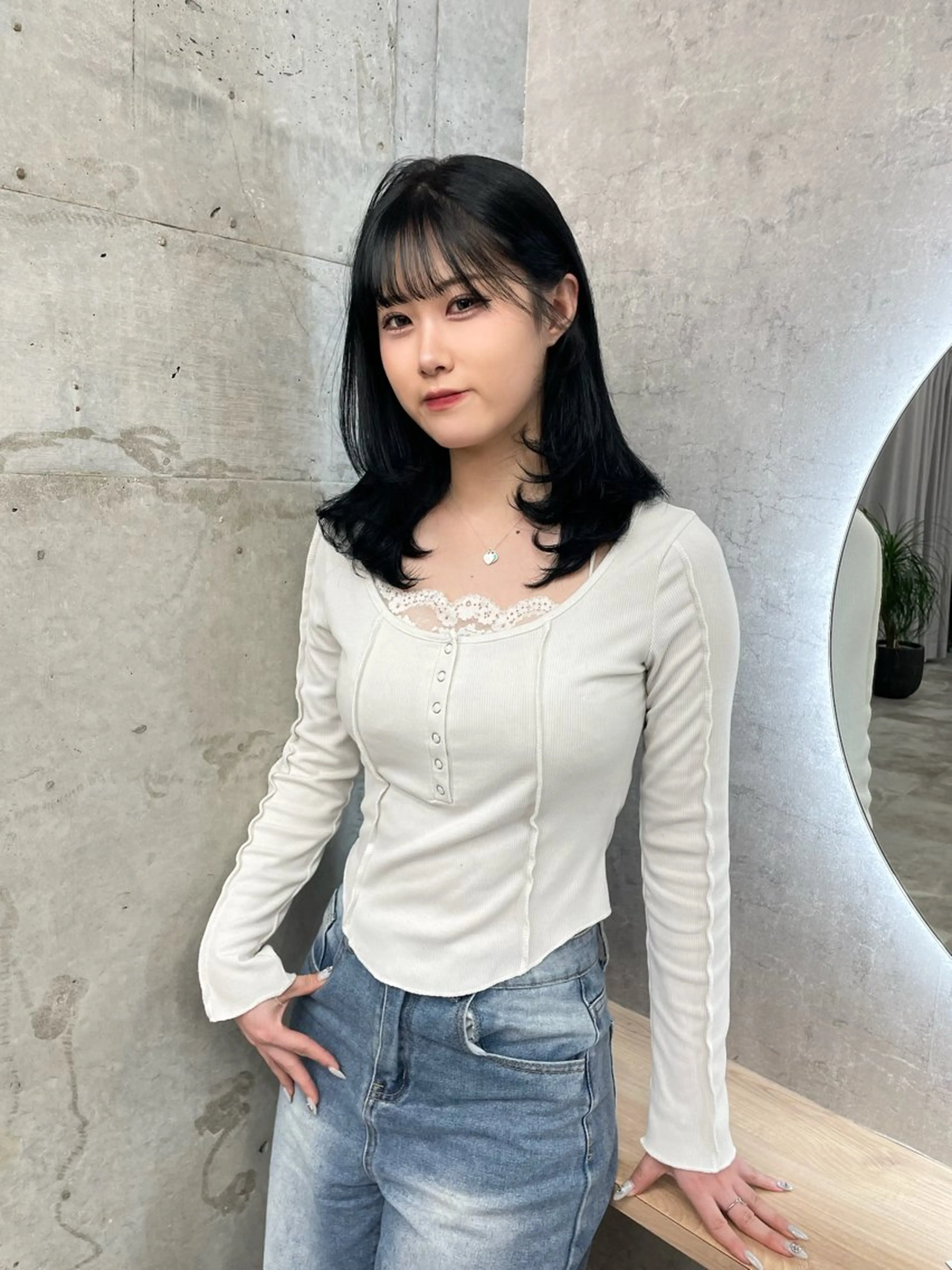 ミディアム レイヤーカット ブリーチ/ベージュ 💕/momoaのヘアスタイル