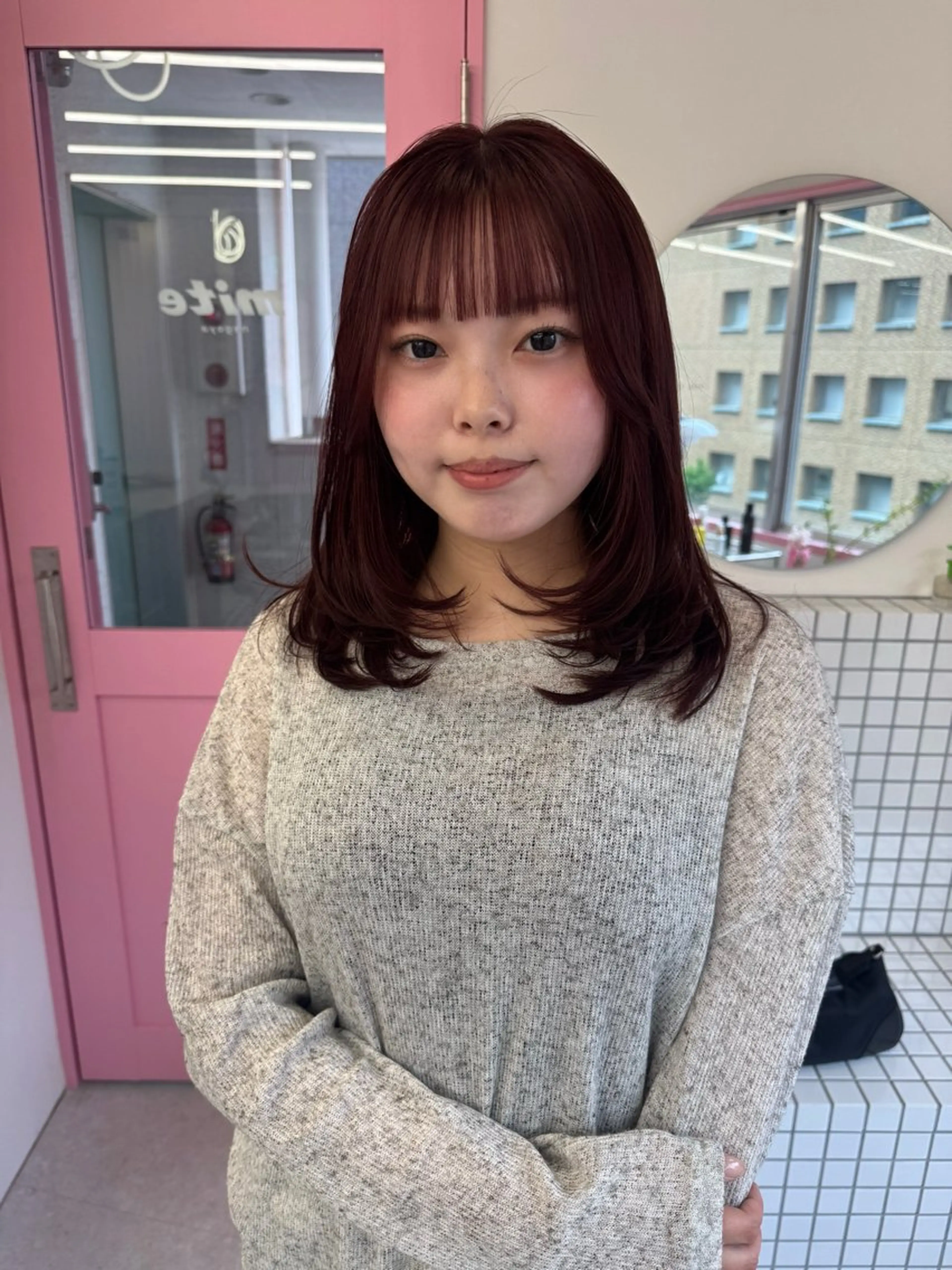 ミディアム カラー ブリーチ ブリーチなしカラー レッドカラー カット ヘアカラー トリートメント レイヤーカット/暖色 カラー/saraのヘアスタイル