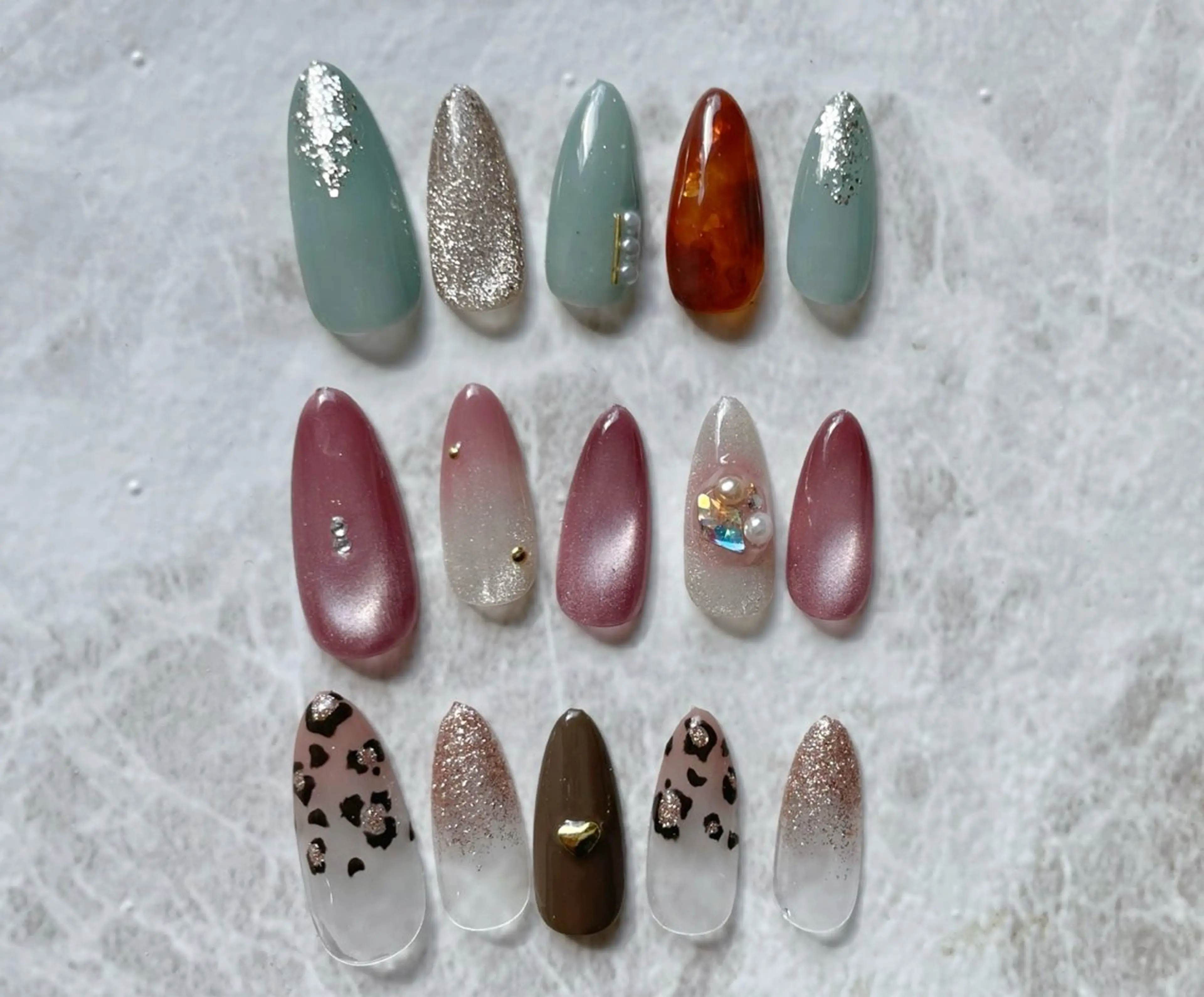 ネイル ハンドネイル 🐾佐藤 りえ🐾のネイルデザイン