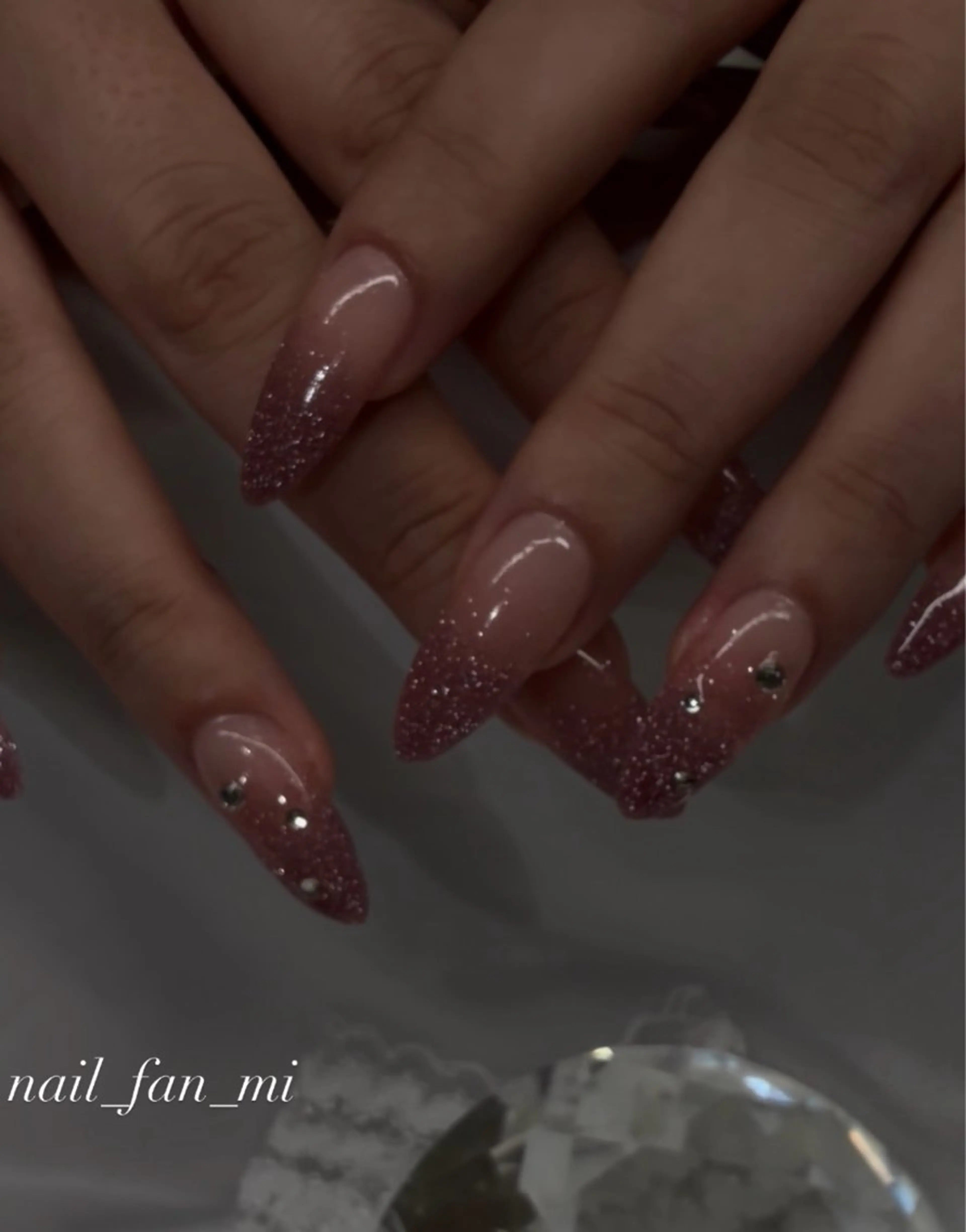 ネイル ハンドネイル ハンドケア 斎藤 桃華のネイルデザイン