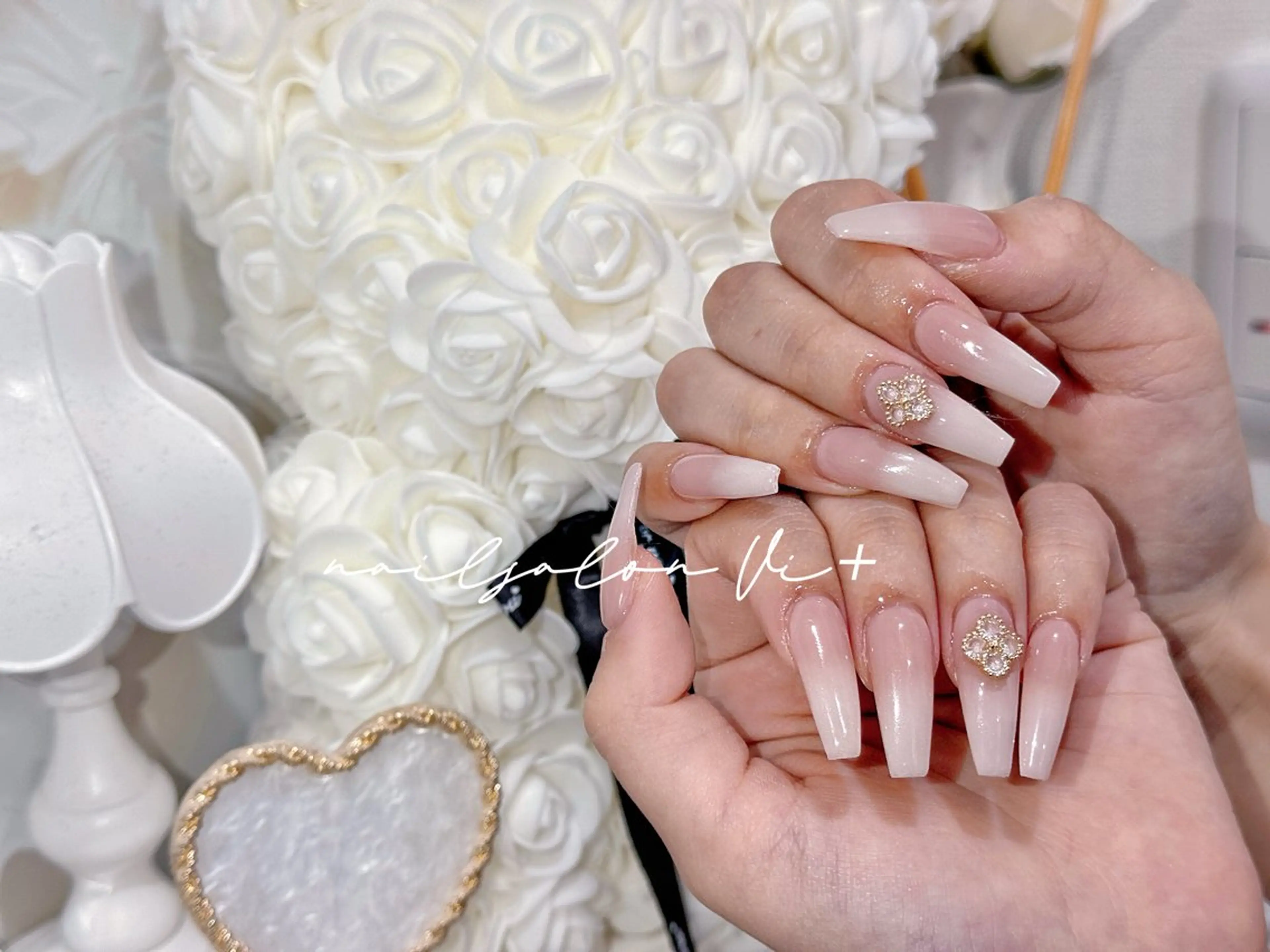 ネイル ハンドネイル ✨Nailsalon Vi+✨のネイルデザイン