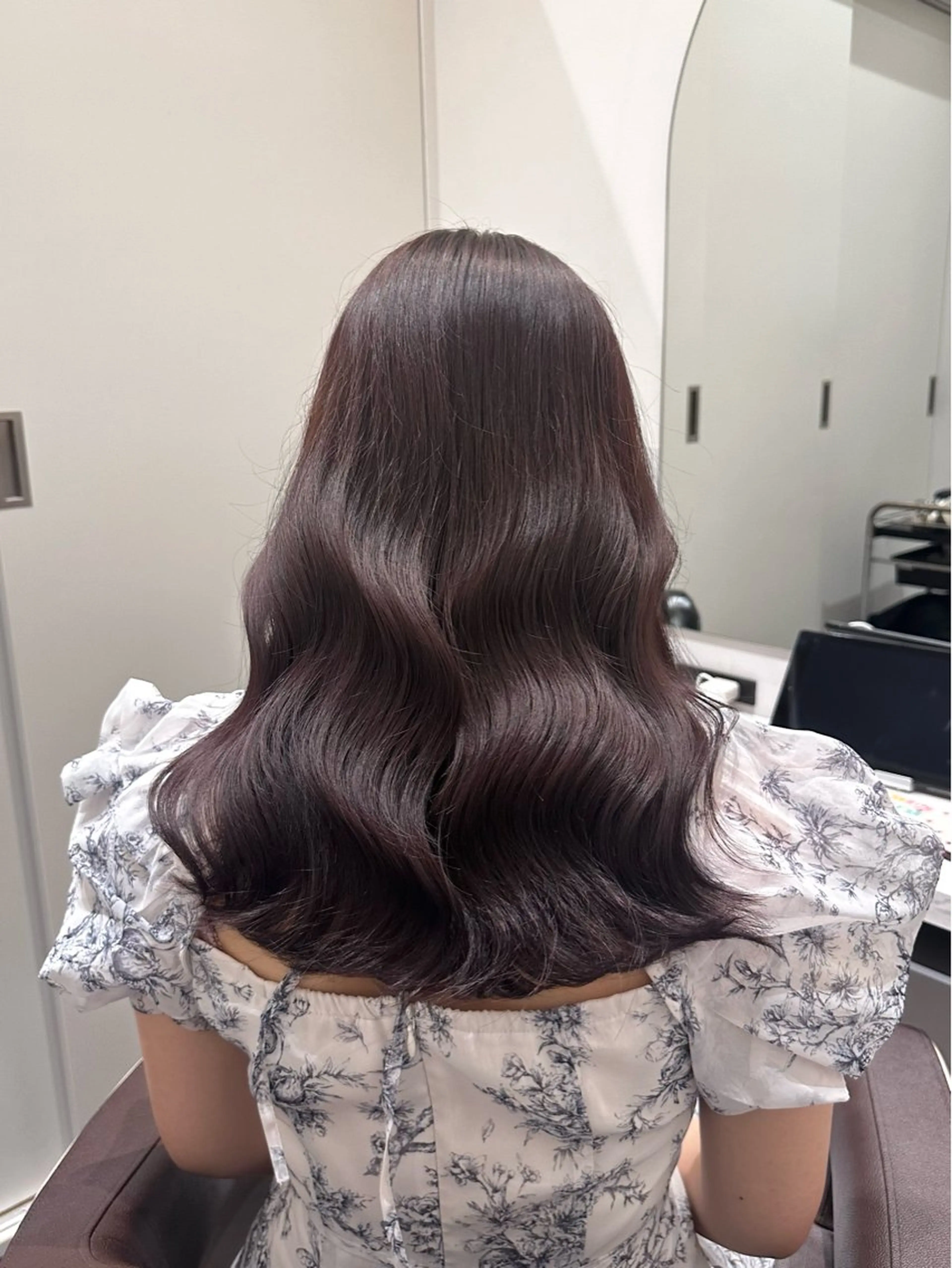 セミロング カラー ブリーチ グレージュ ラベンダーカラー ラベンダーグレージュ ラベンダーグレー ヘアカラー トリートメント LUMO所属・矢野 晃平のヘアスタイル