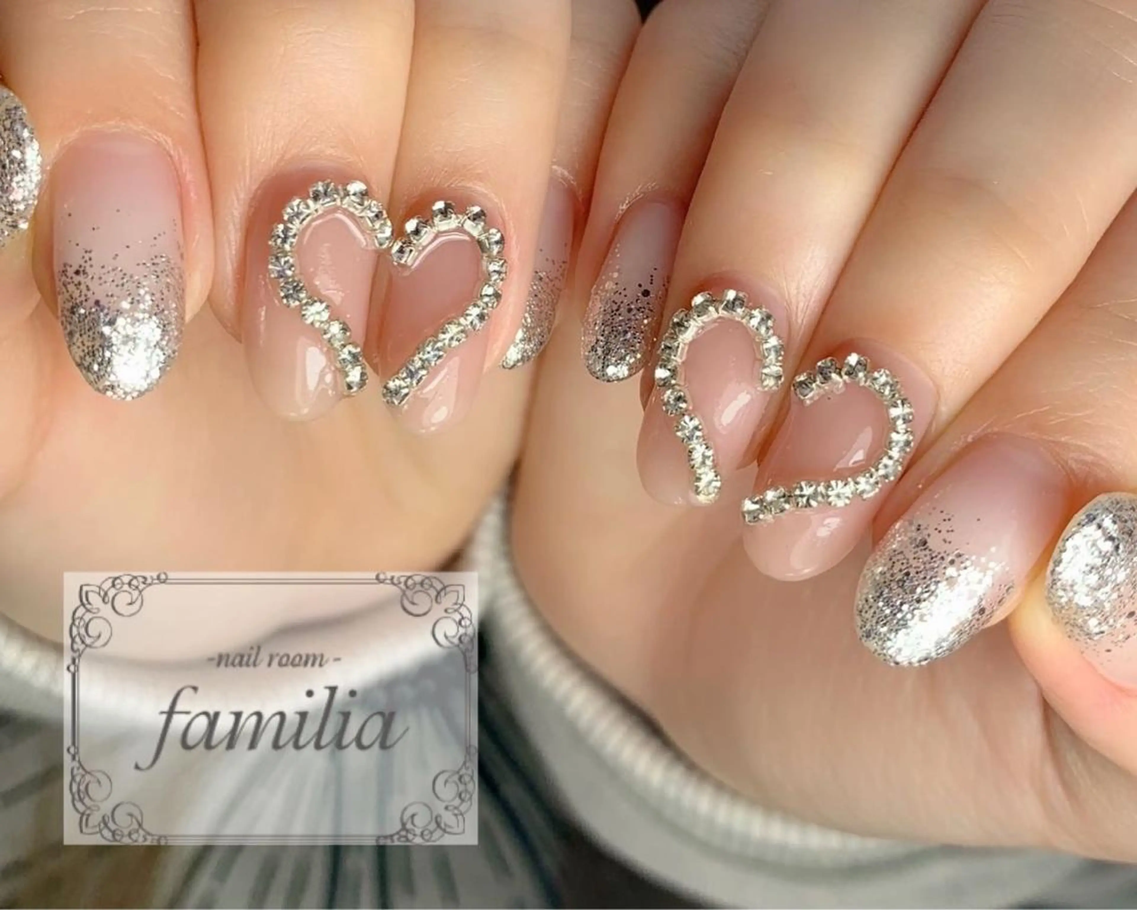 ネイル ハンドネイル -nailroom- familiaのネイルデザイン