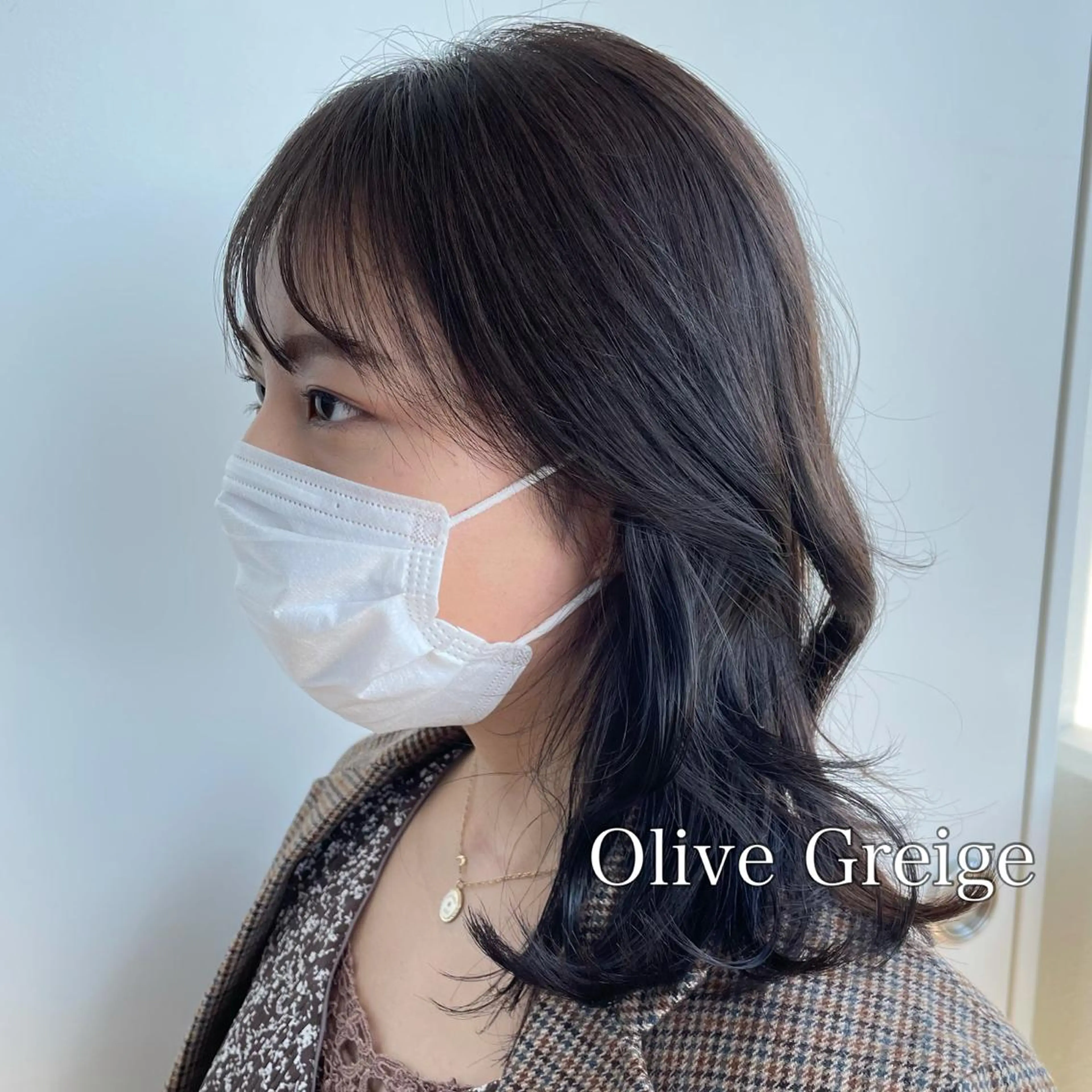 セミロング カラー 切りっぱなしボブイヤ リングカラー清水隆央のヘアスタイル