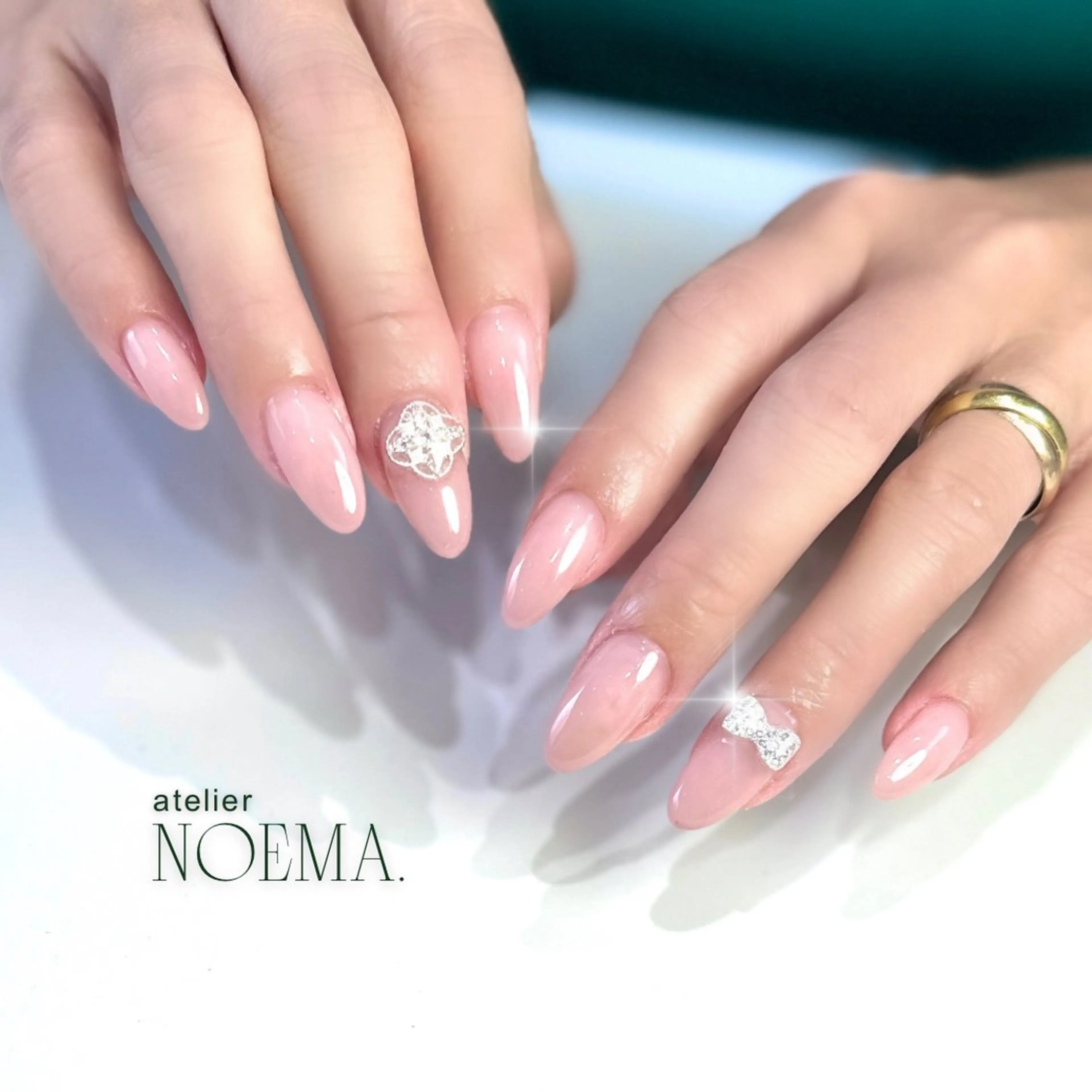 【おすすめ♡】ワンカラー & ビジュー 2本 オフありOK!の写真