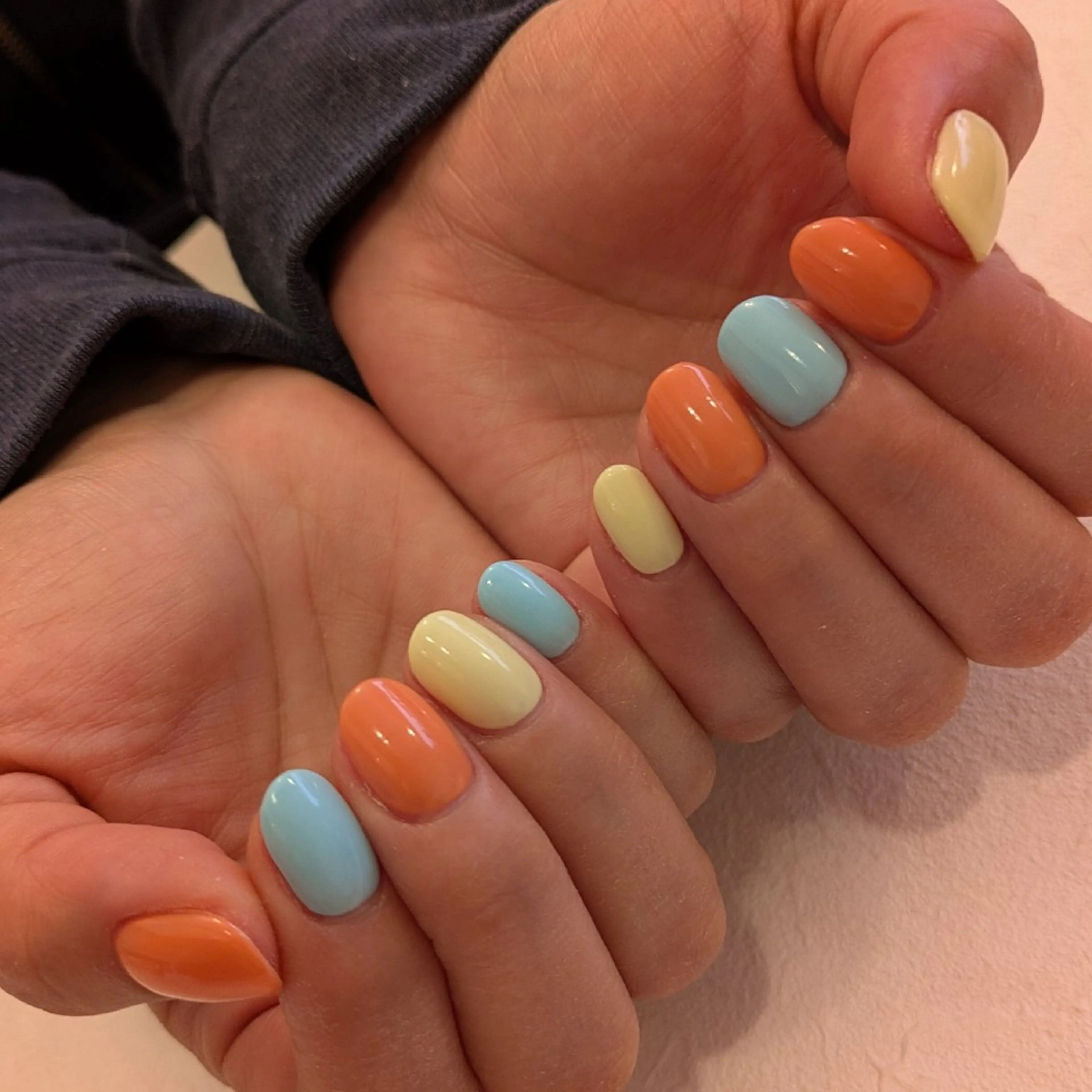 ネイル ジェヌインネイル 河内のネイルデザイン