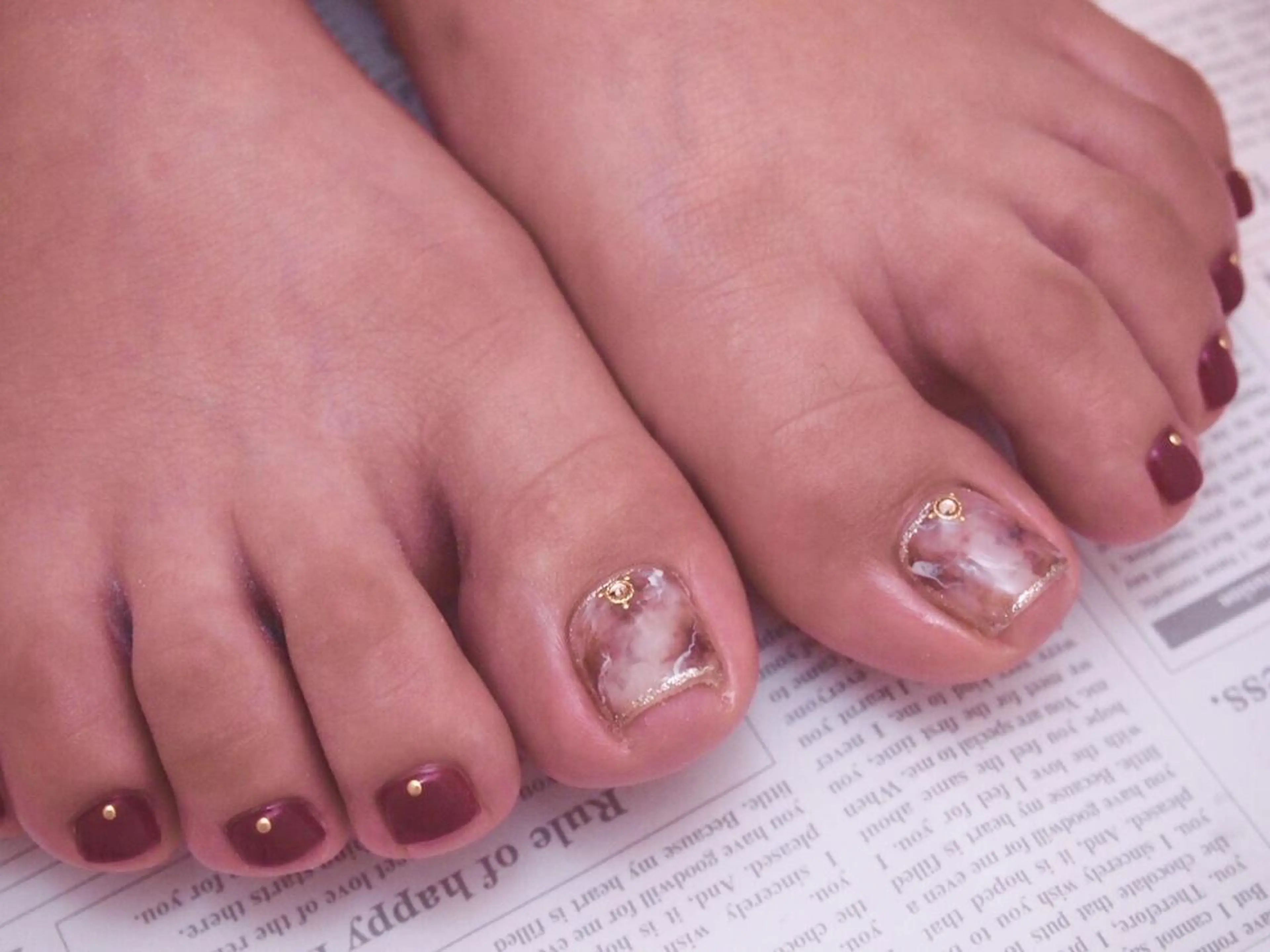 ネイル べっ甲ネイル ホワイト NAIL'S MODAのネイルデザイン