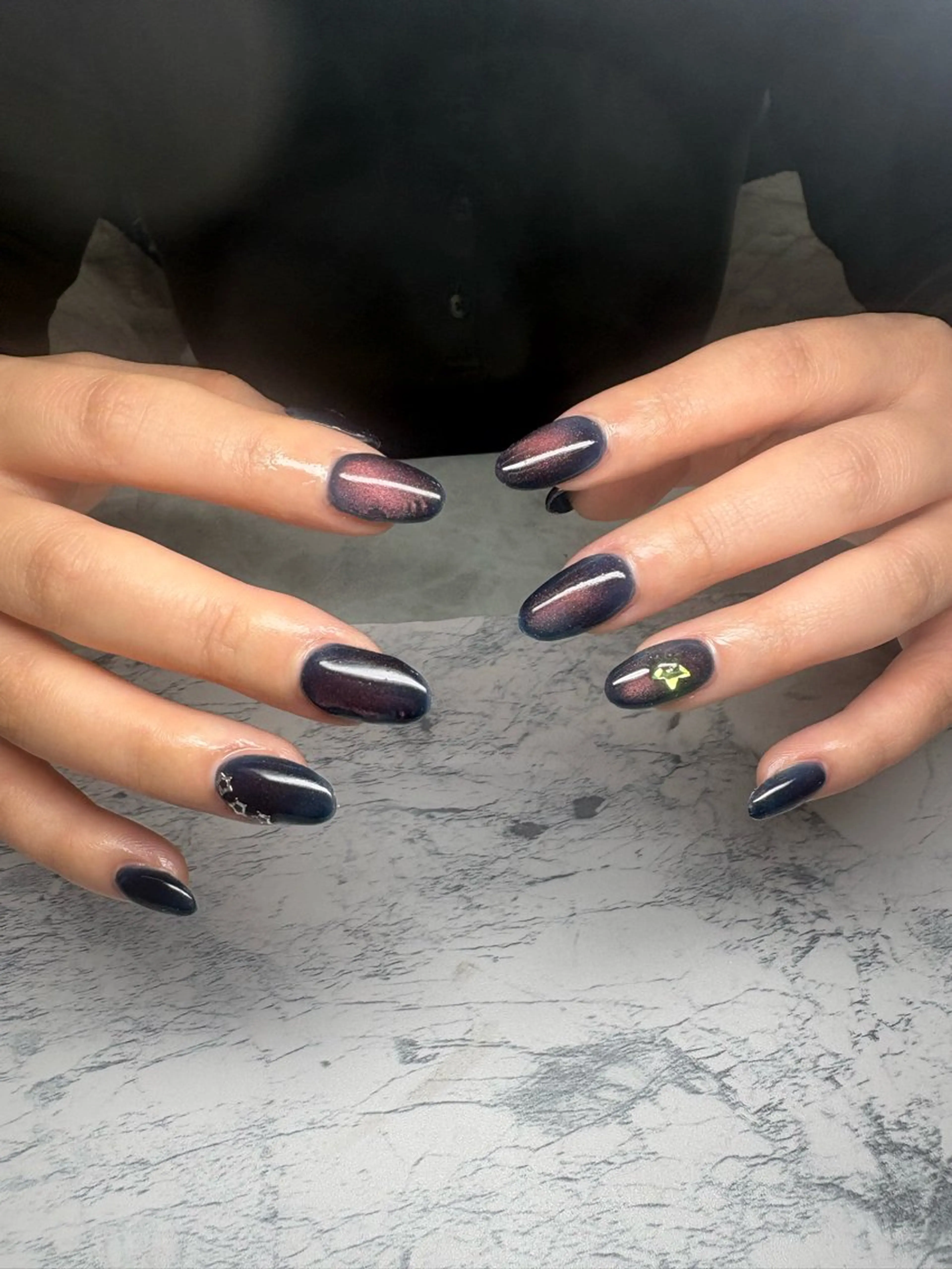 ネイル マグネットネイル ハンドネイル LOUISE.所属・LOUISE. ／ネイルのネイルデザイン