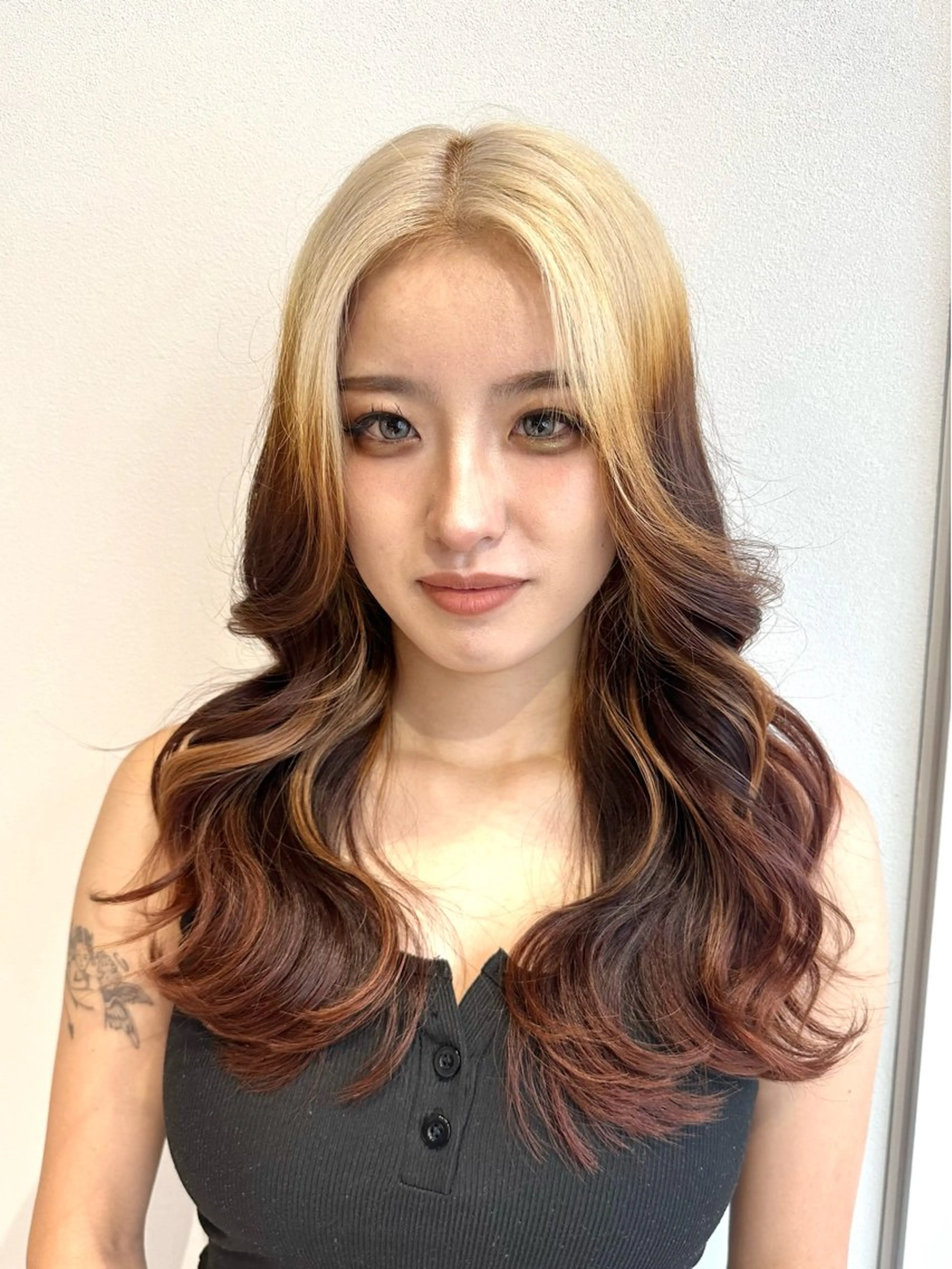 ロング カラー カット ヘアカラー トリートメント ハイトーン/ウルフ/ レイヤー/Asukaのヘアスタイル