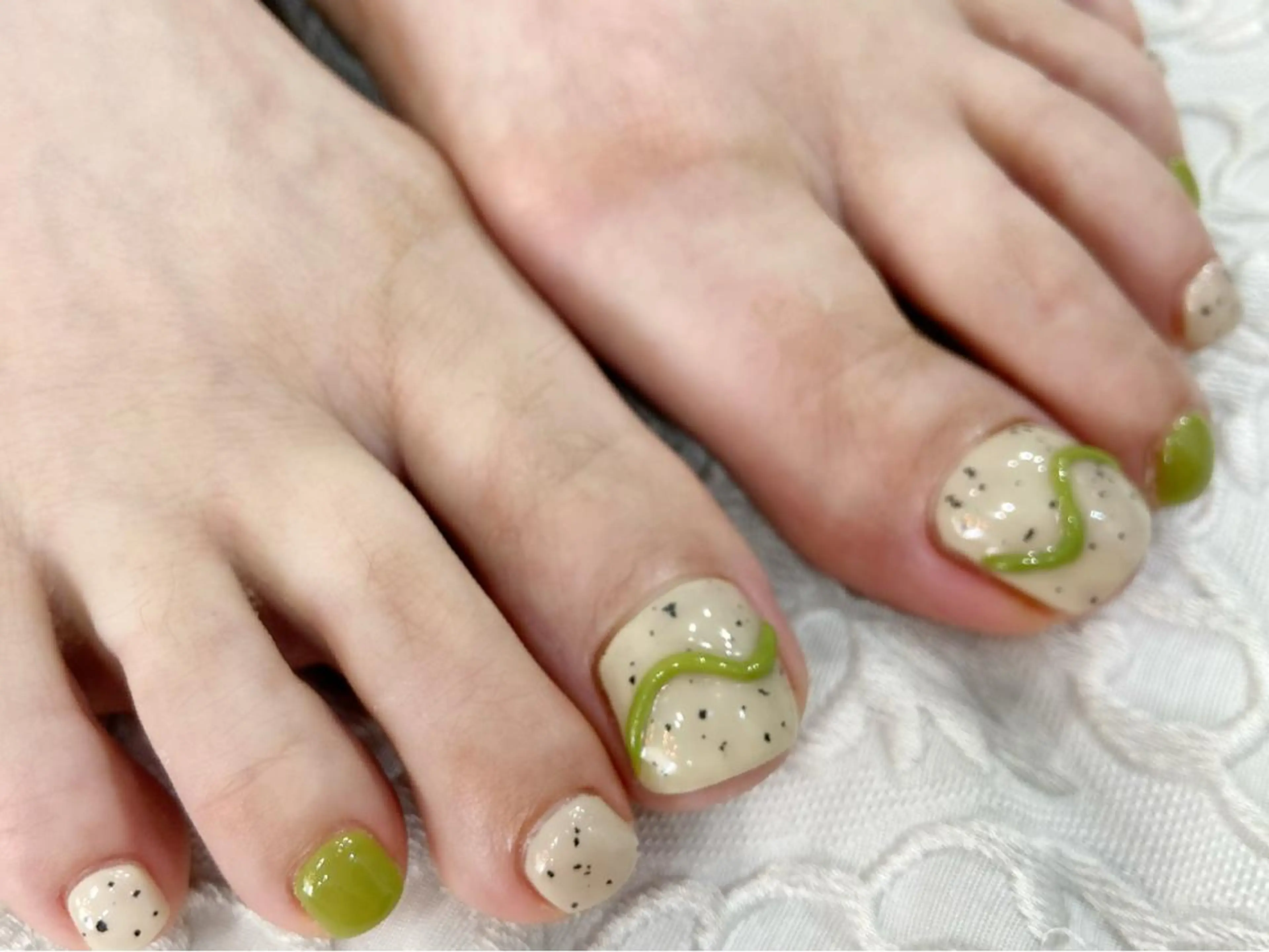 ネイル フットネイル nailsalon Mirrorのネイルデザイン