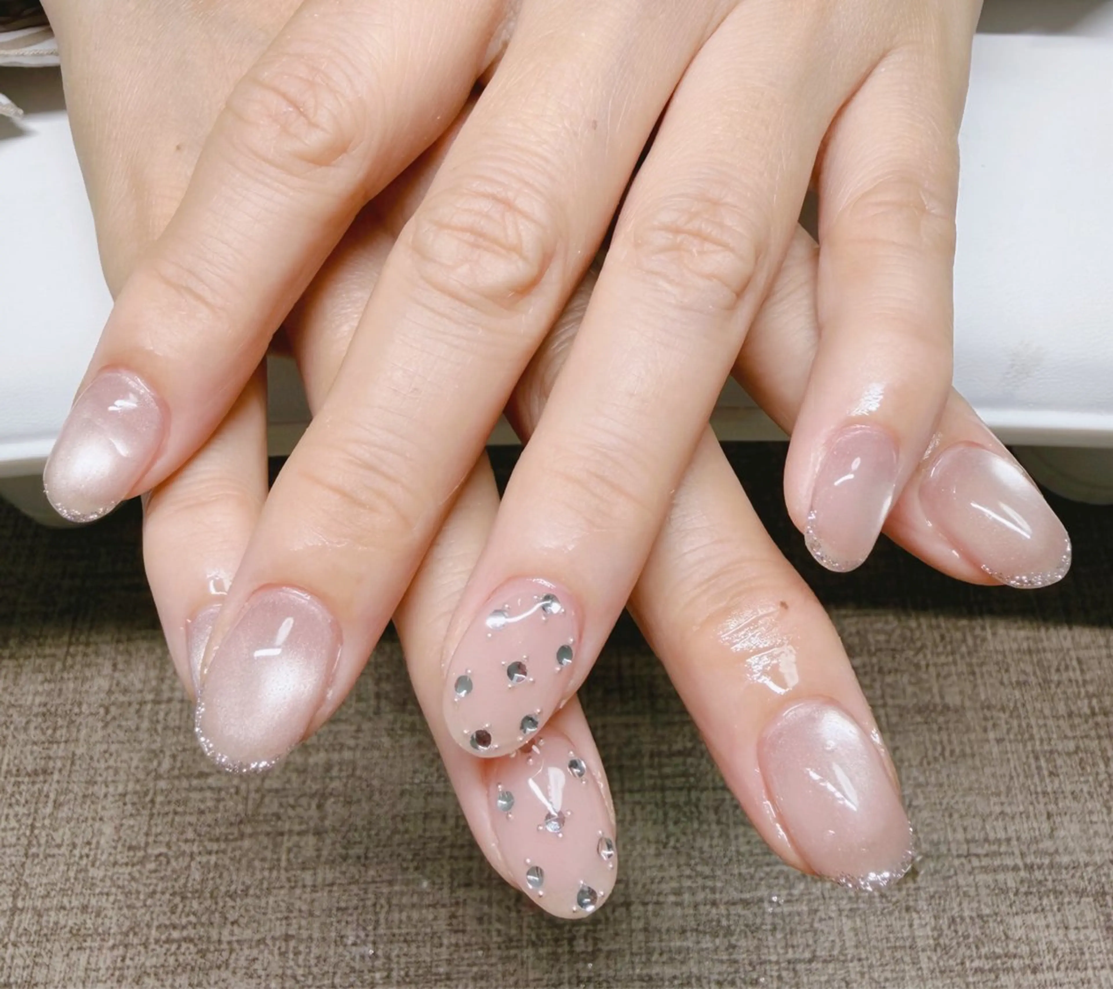 ネイル べっ甲ネイル チークネイル 成人式 長さ出し フラッシュネイル ハンドネイル ハンドケア For you. Nail Salonのネイルデザイン