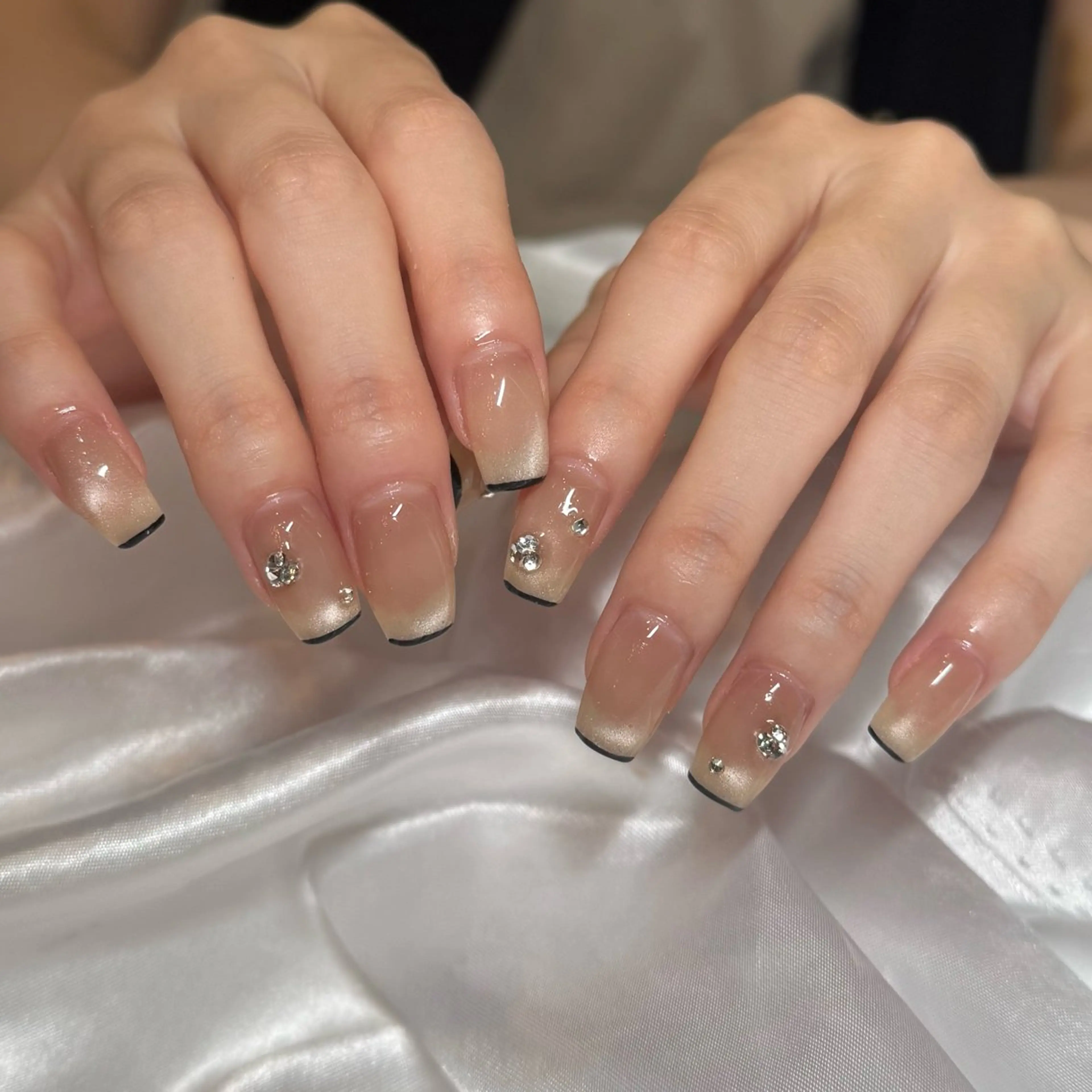 ネイル アートネイル フレンチネイル Rommy Arisaのネイルデザイン