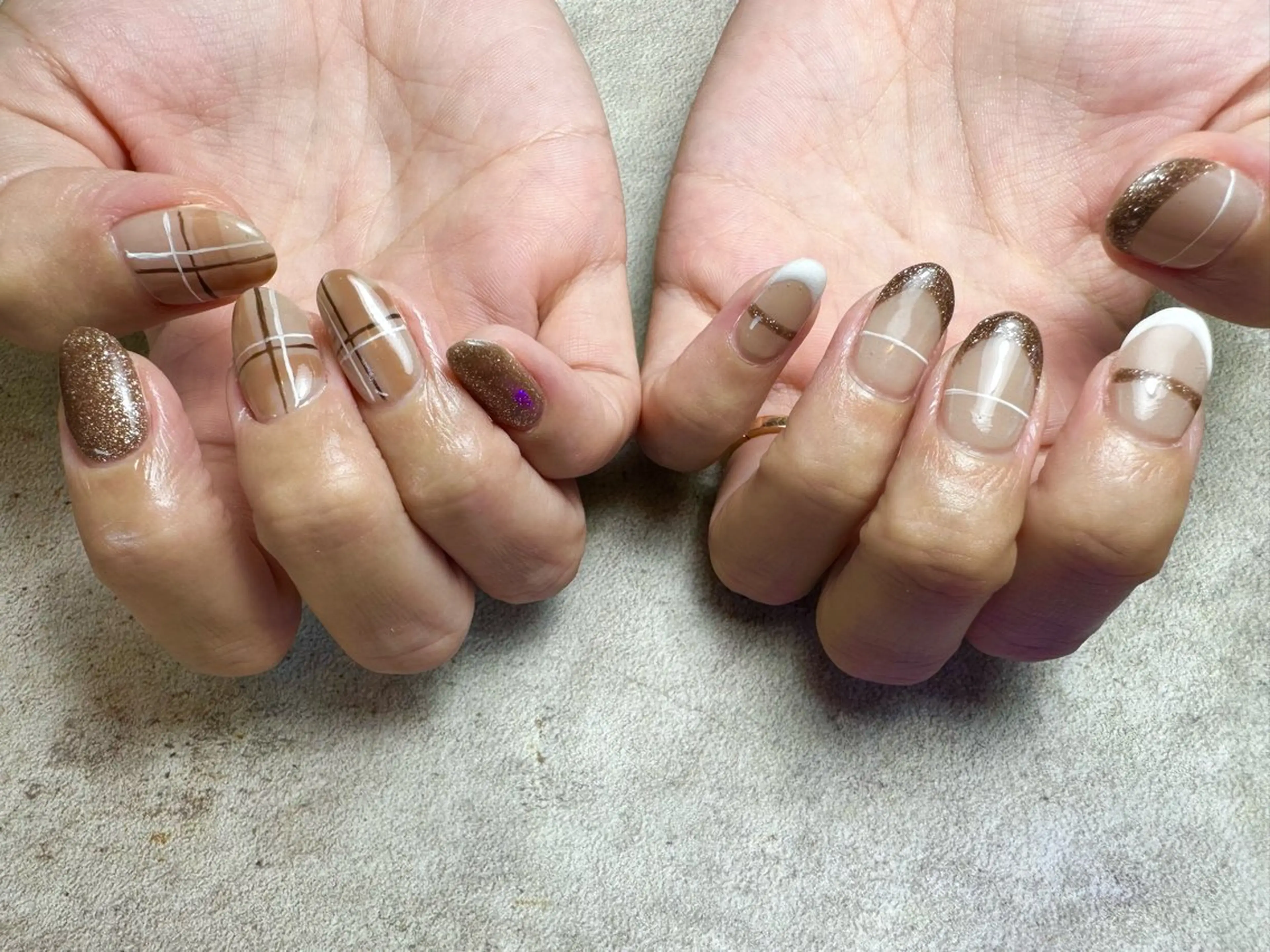 ネイル ブラウン フットネイル ニュアンスネイル シンプルネイル nailroom Anmie.のネイルデザイン