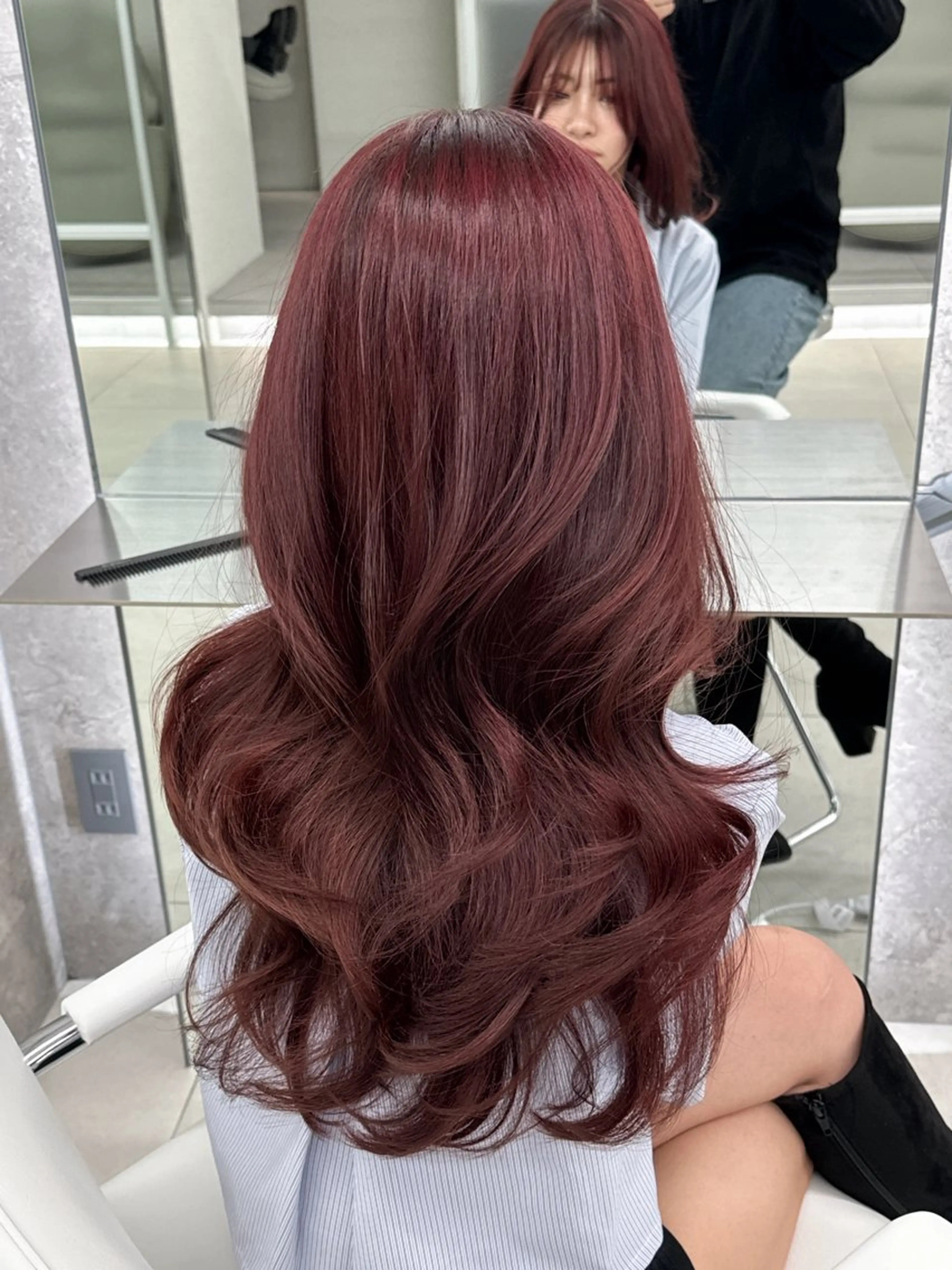 ロング kiti SAKAE所属・のり/顔まわり/韓国 /レイヤーカットのヘアスタイル