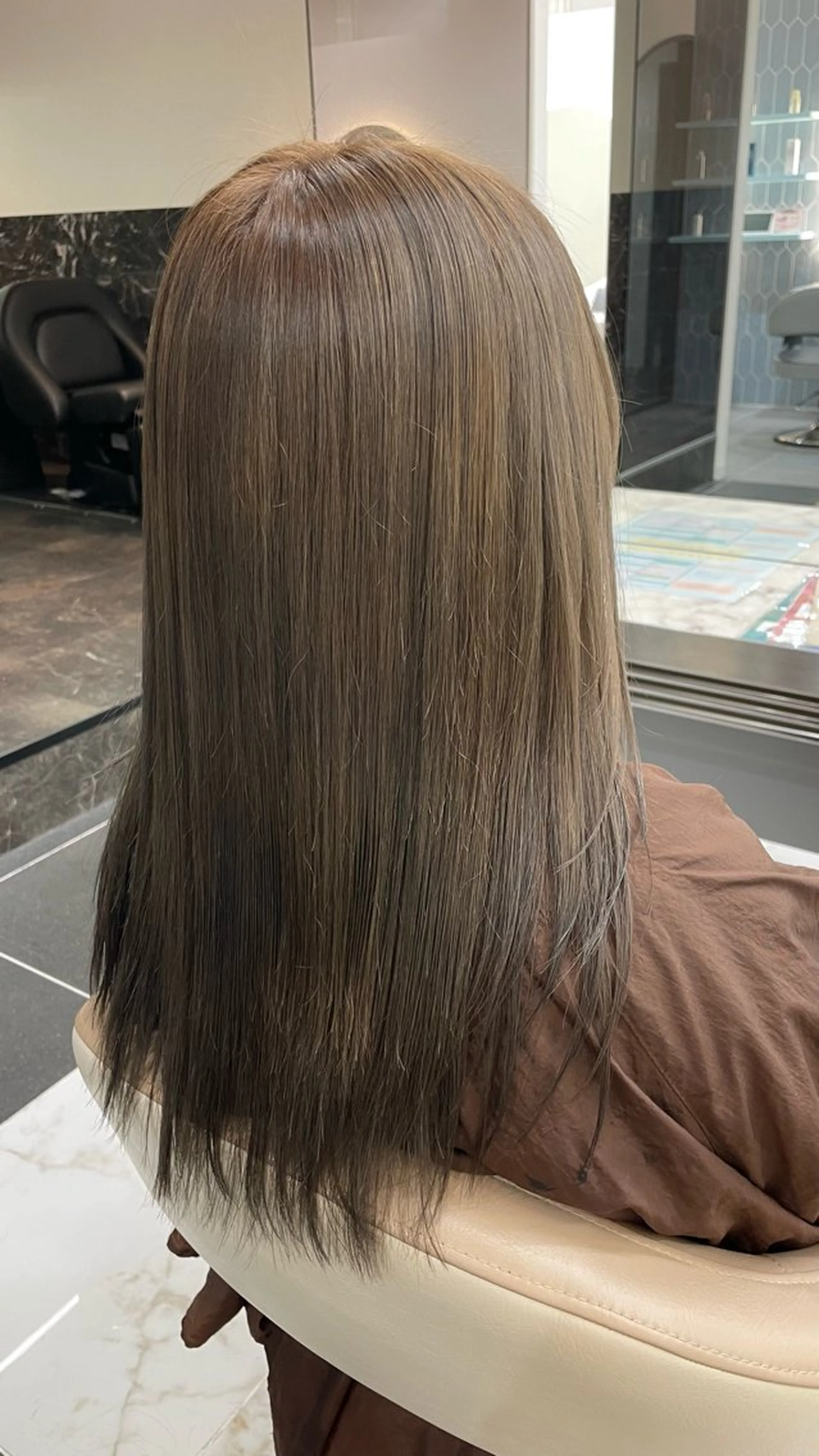 ロング カラー ベージュカラー オリーブベージュ せい めいのヘアスタイル