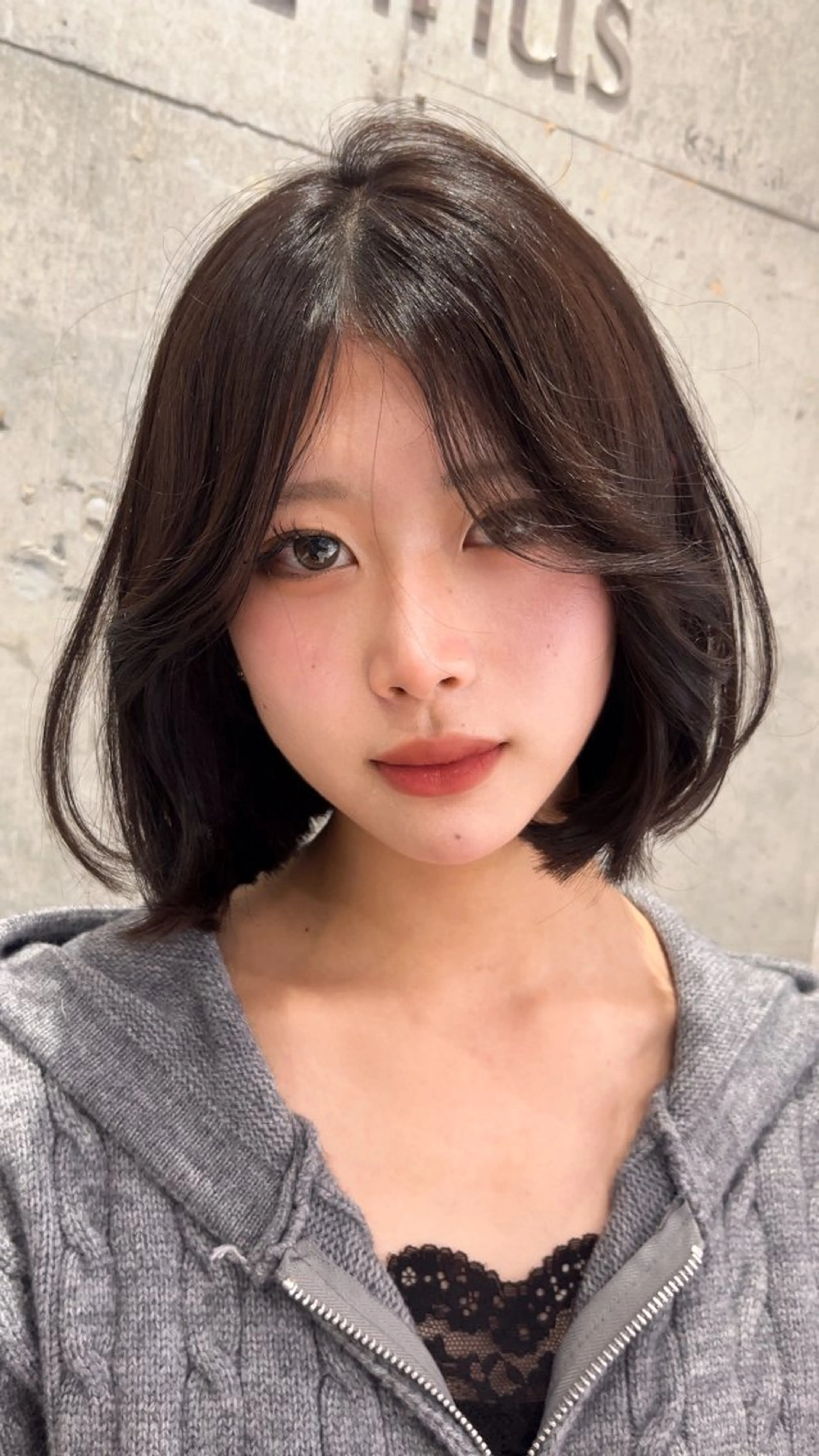 ショート ボブ 韓国風ヘア カット ヘアカラー トリートメント 💖しの💖韓国ヘア レイヤーカットのヘアスタイル