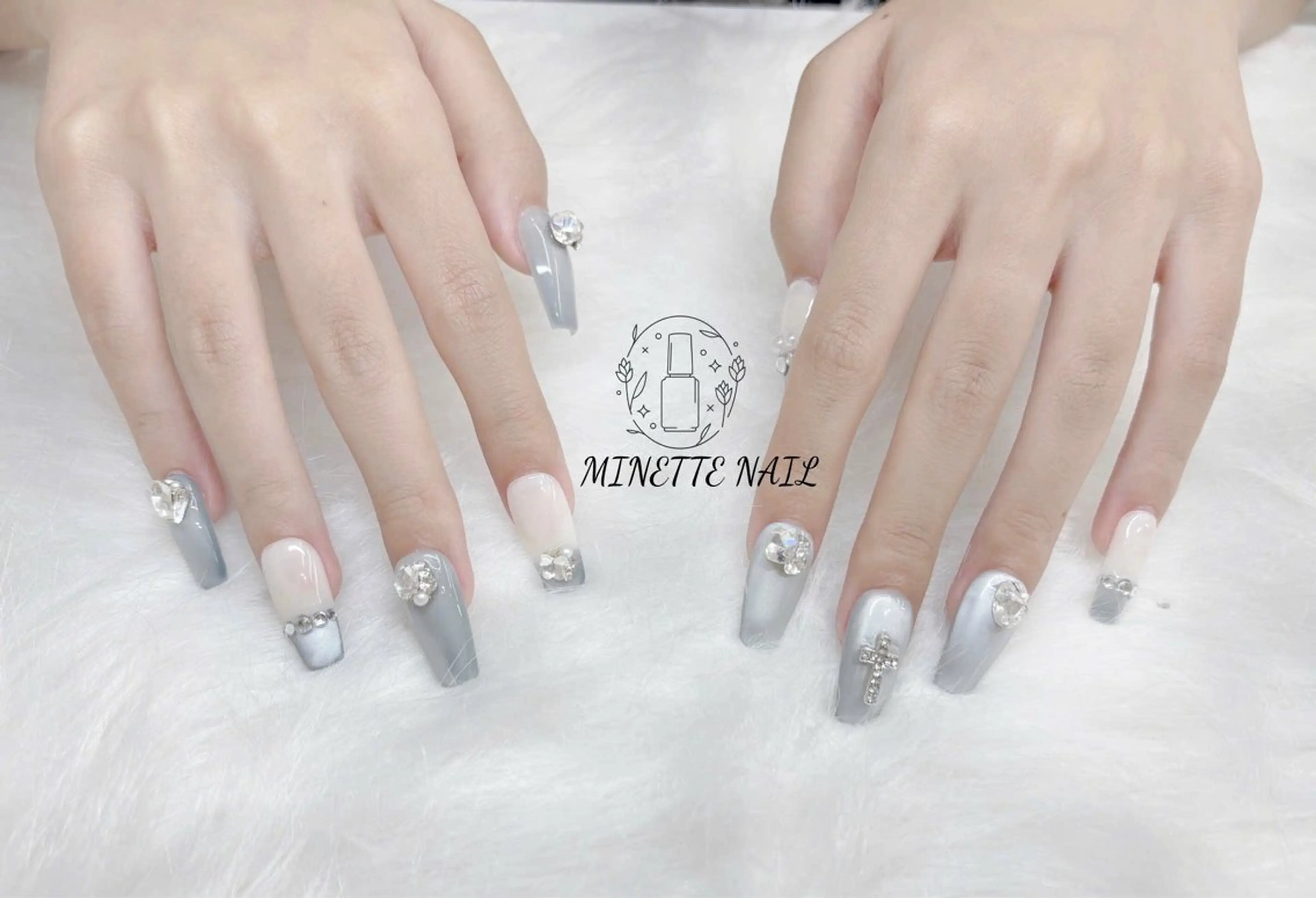 ネイル Minette Nailのネイルデザイン