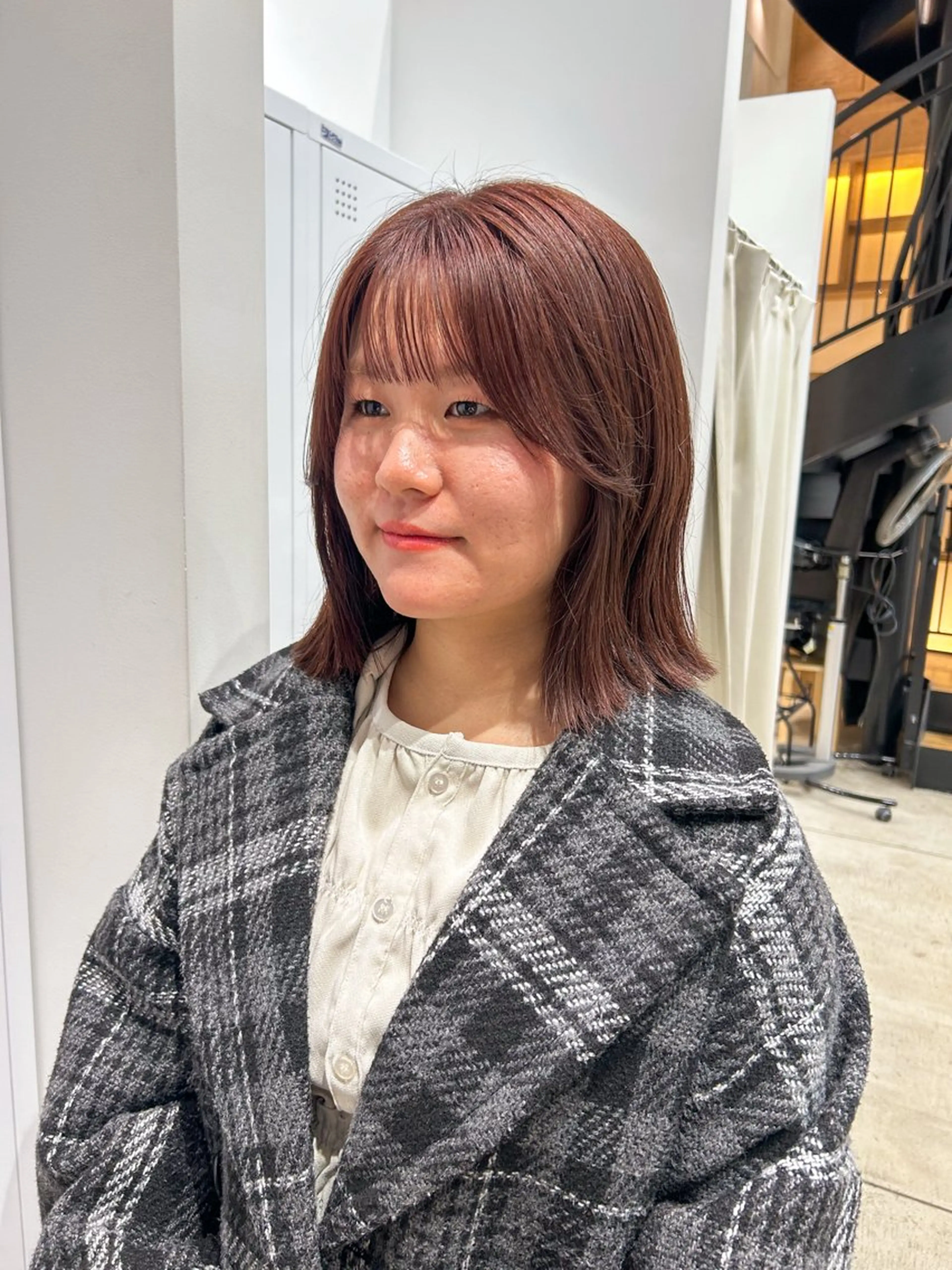 ミディアム カラー ヘアアレンジ カット ヘアカラー トリートメント yuka .のヘアスタイル