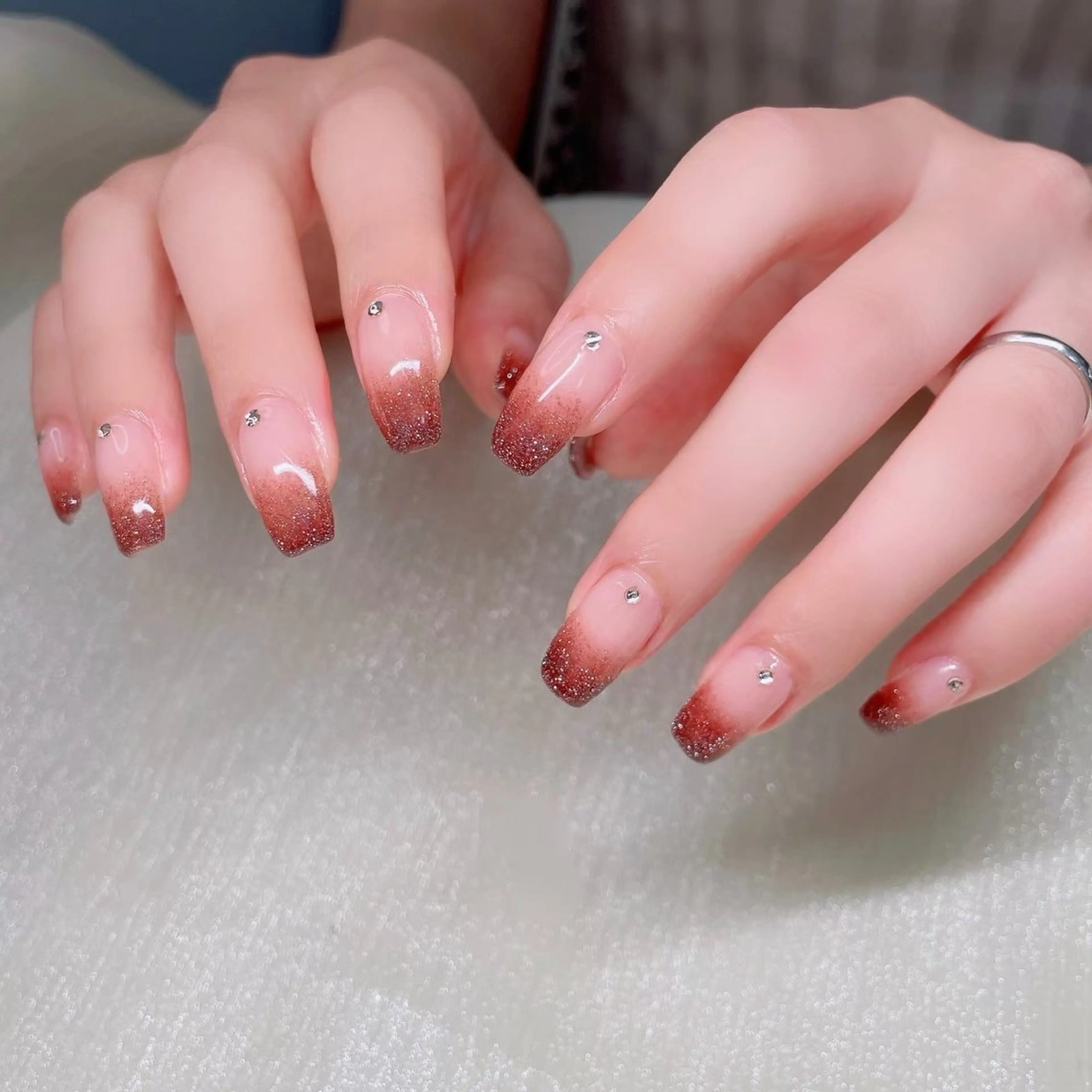 ネイル 長さ出し ストーンネイル ハンドネイル Nailist SUZU所属・Nailist suzuのネイルデザイン