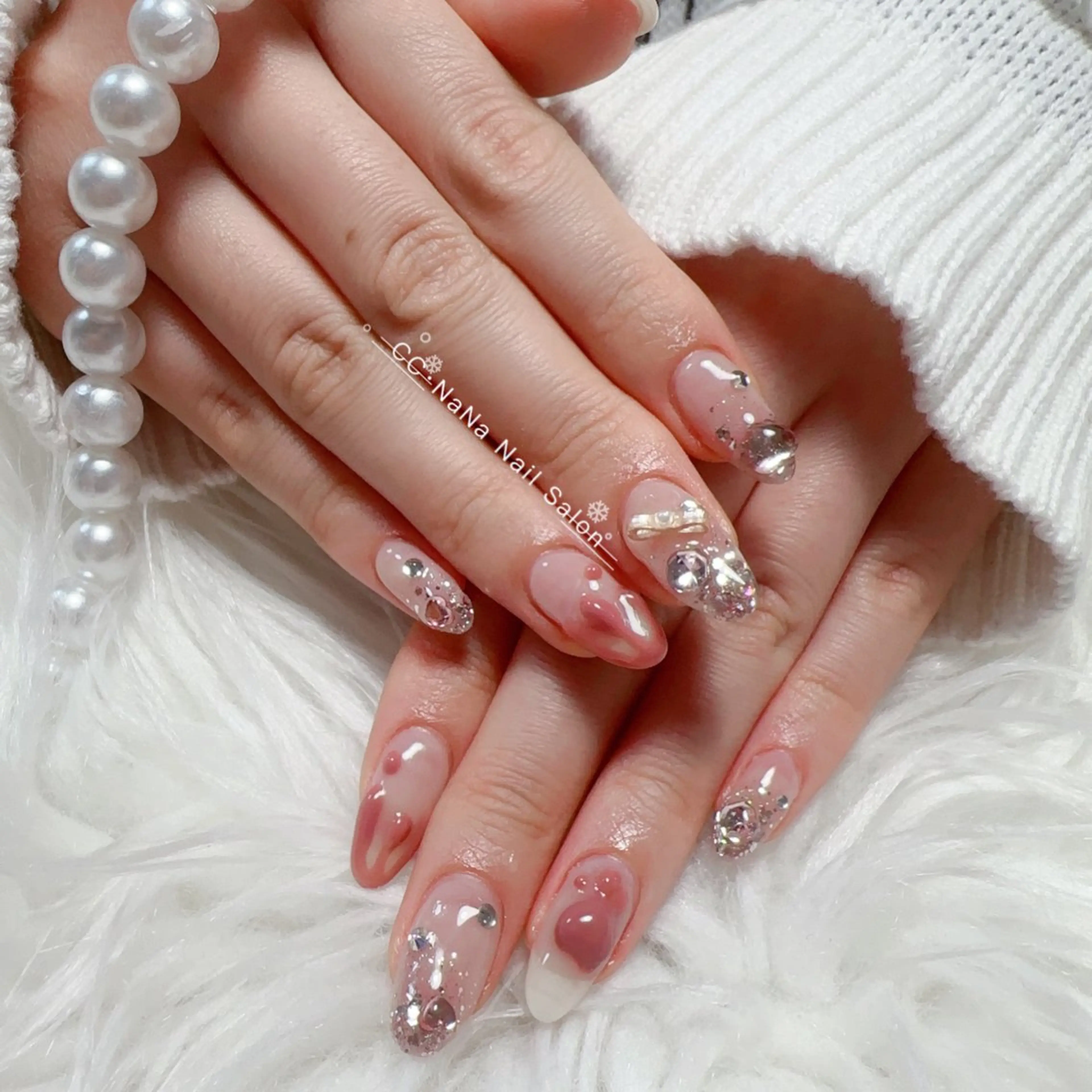 ネイル チークネイル フラッシュネイル ハート キラキラネイル 韓国ネイル ハンドネイル 💎CC・NaNa 韓国風ネイル🌙Cのネイルデザイン