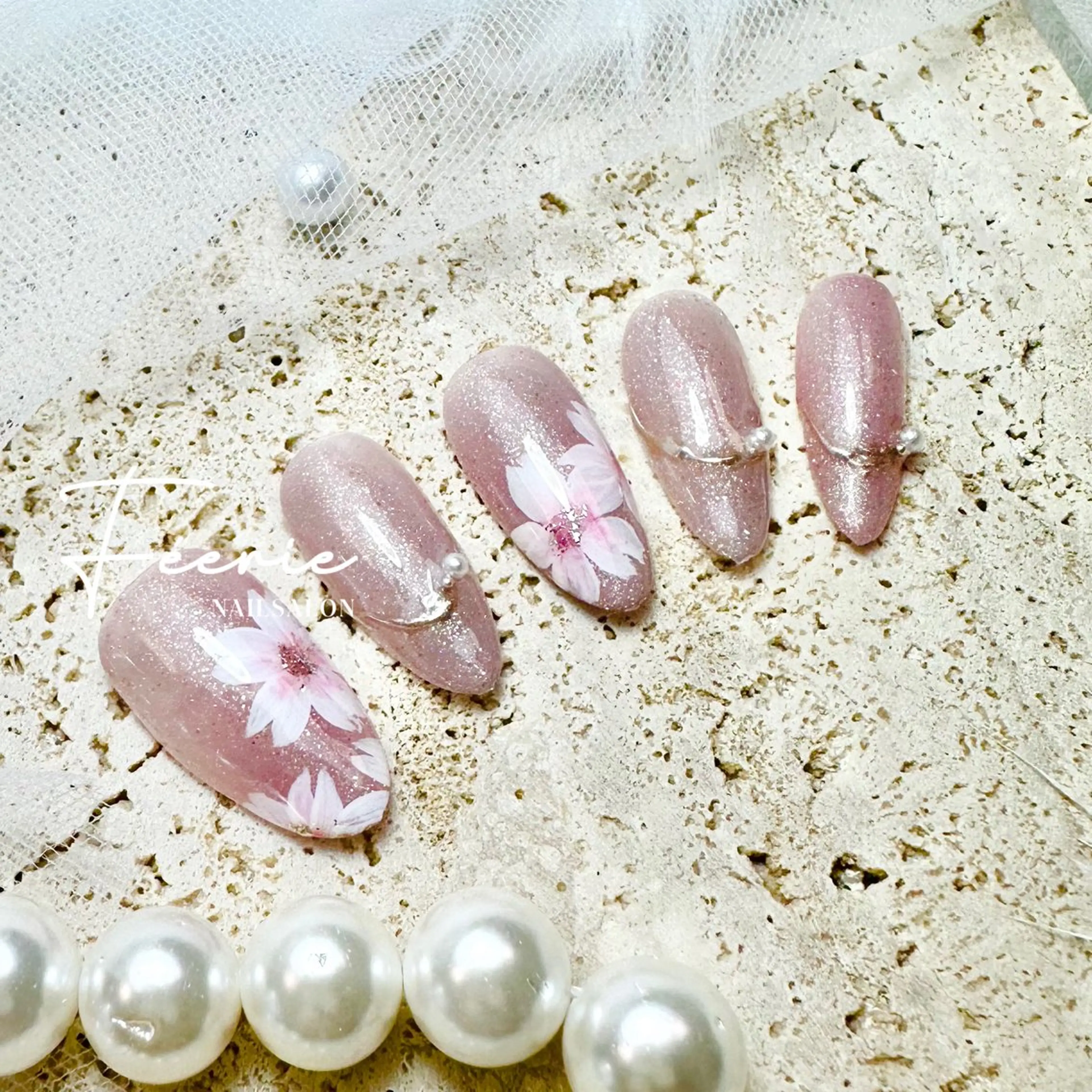 ネイル 桜ネイル ハンドネイル ハンドケア nail salon Feerieのネイルデザイン