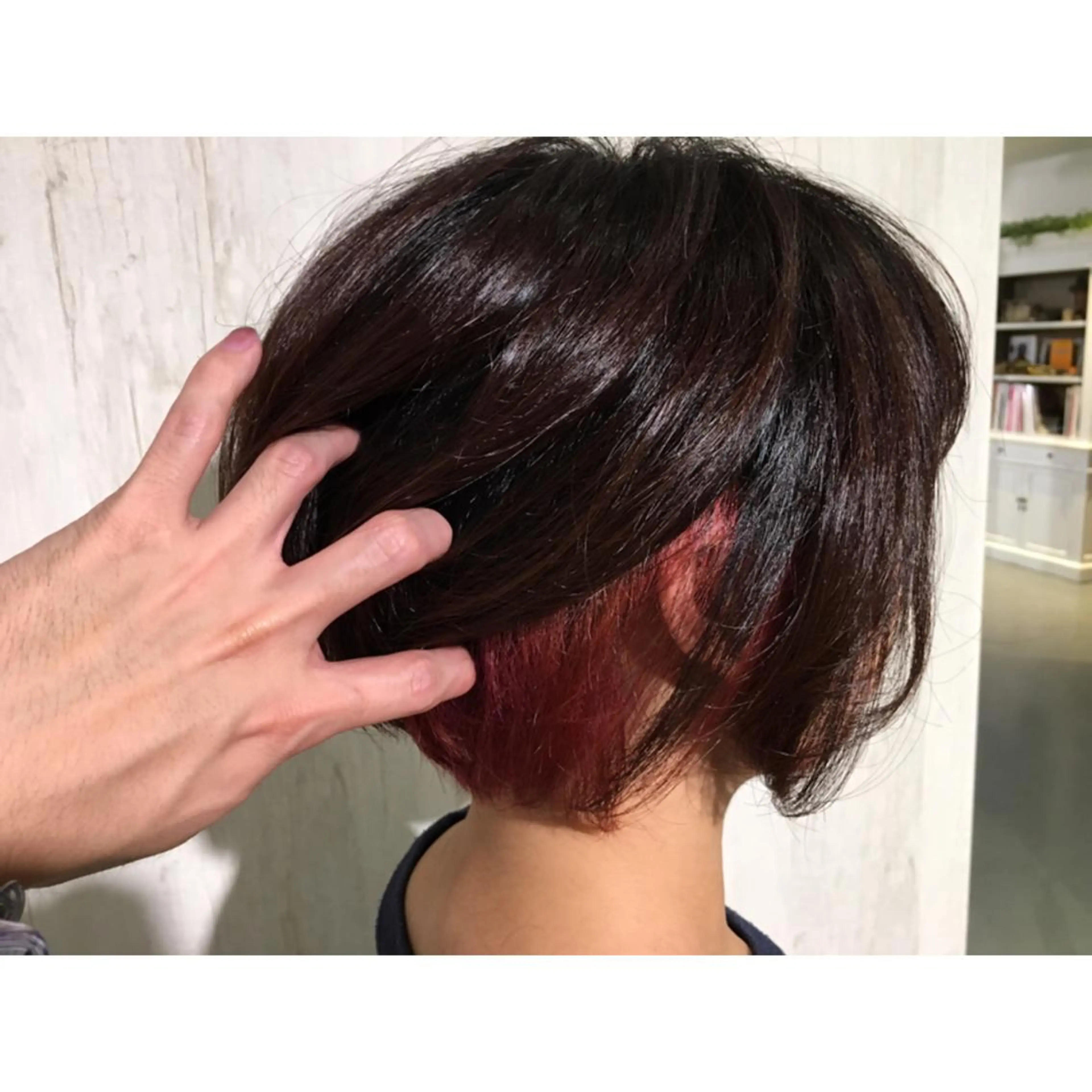 ショート カラー デザインカラー ピンクカラー 似合わせカット SWEETROOM所属・清田 健太朗のヘアスタイル