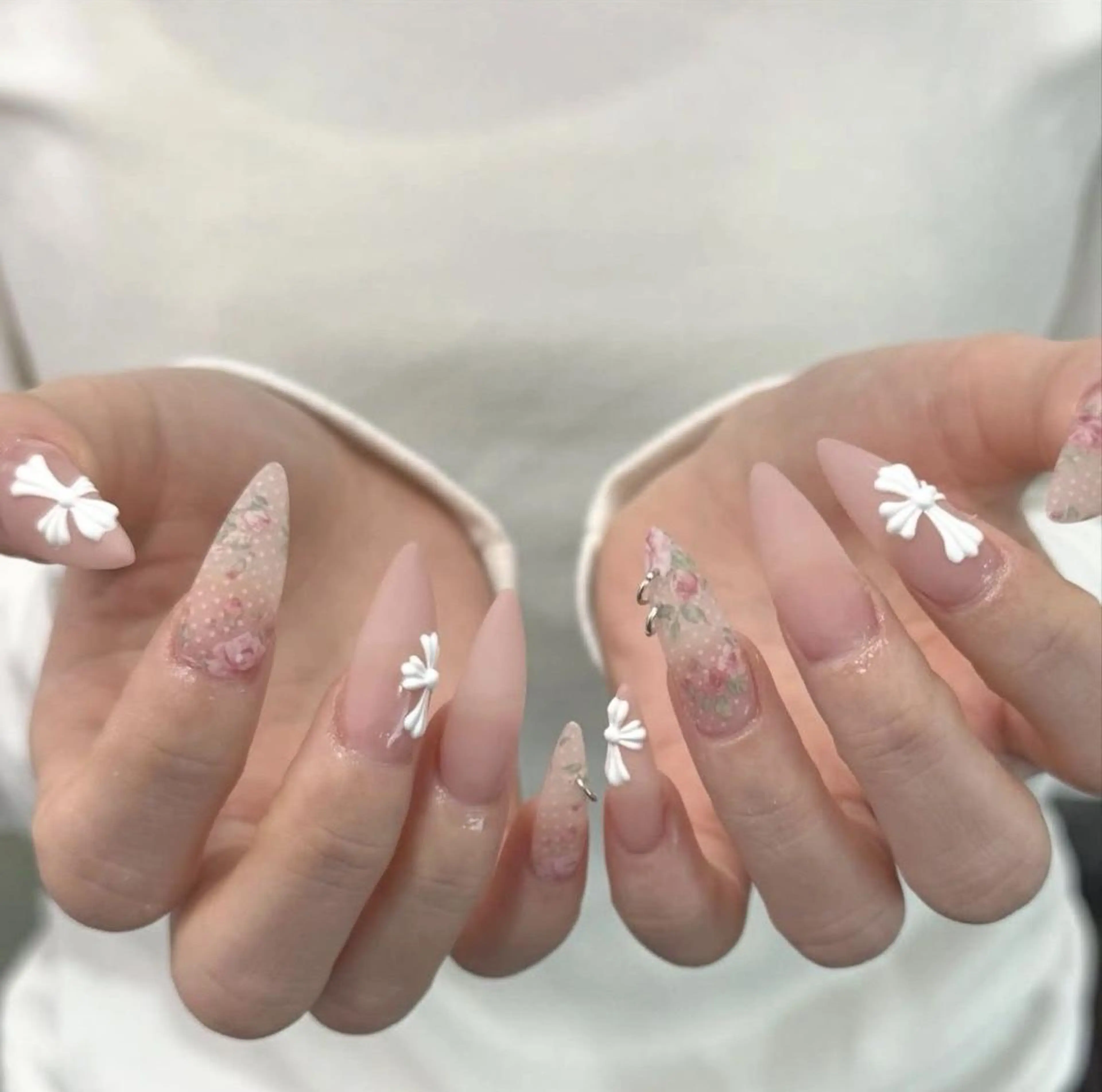 ネイル ボルドー チークネイル 長さ出し フレンチネイル ジェルネイル ハンドネイル Mio💖Belle Nail Salonのネイルデザイン