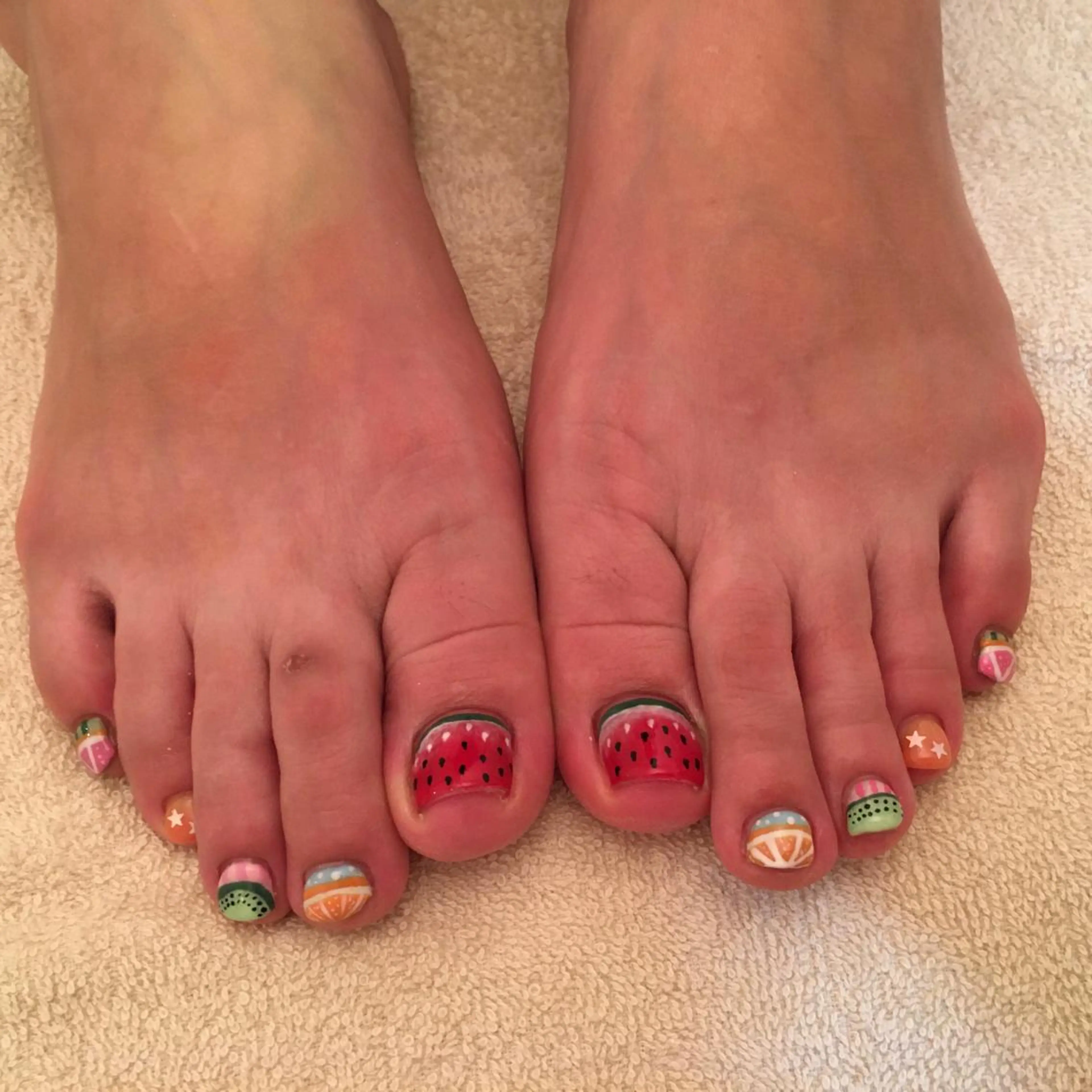 オフありフットやり放題ネイルの写真