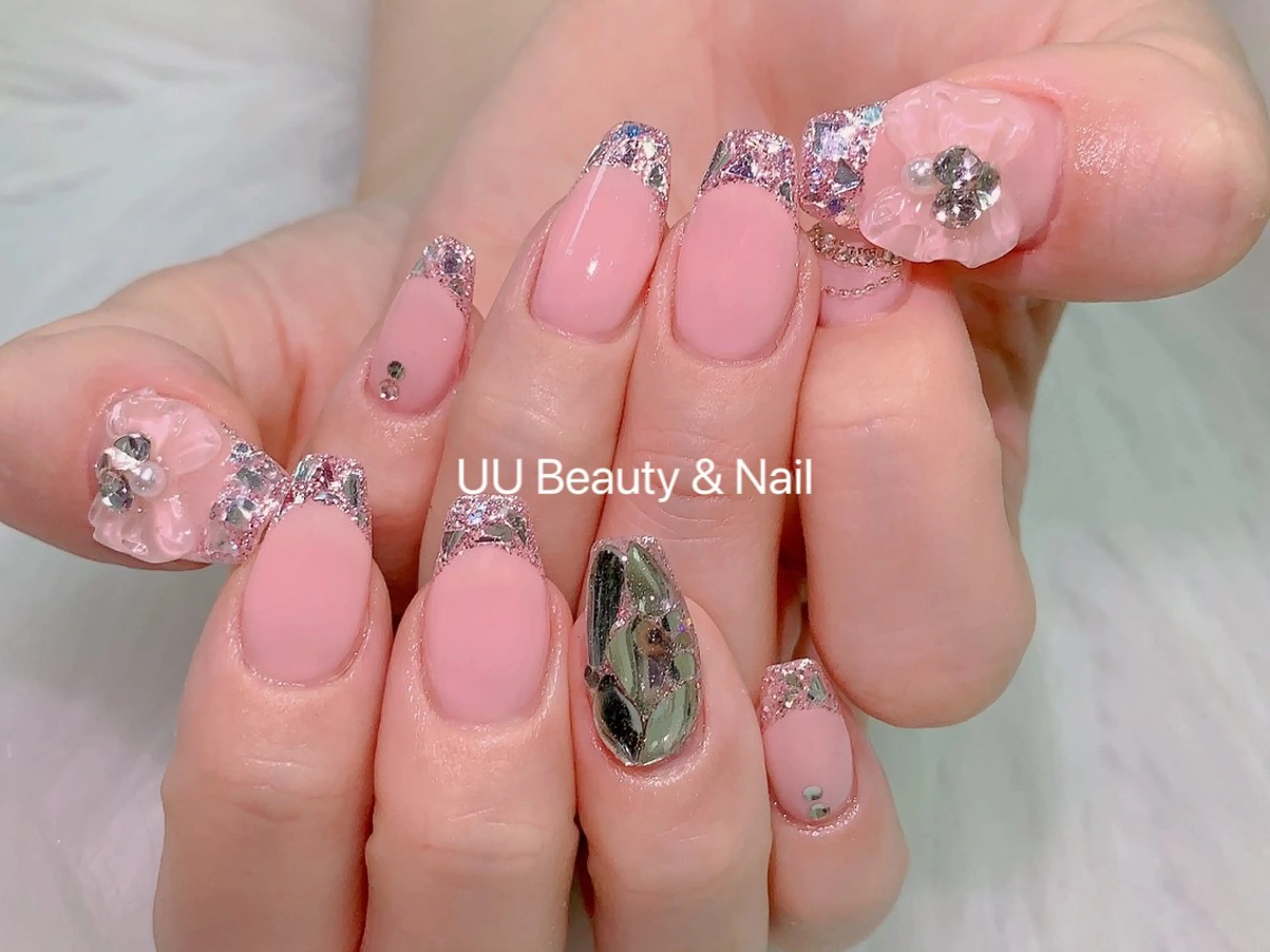 ネイル UU Salon所属・UU ゆきのネイルデザイン