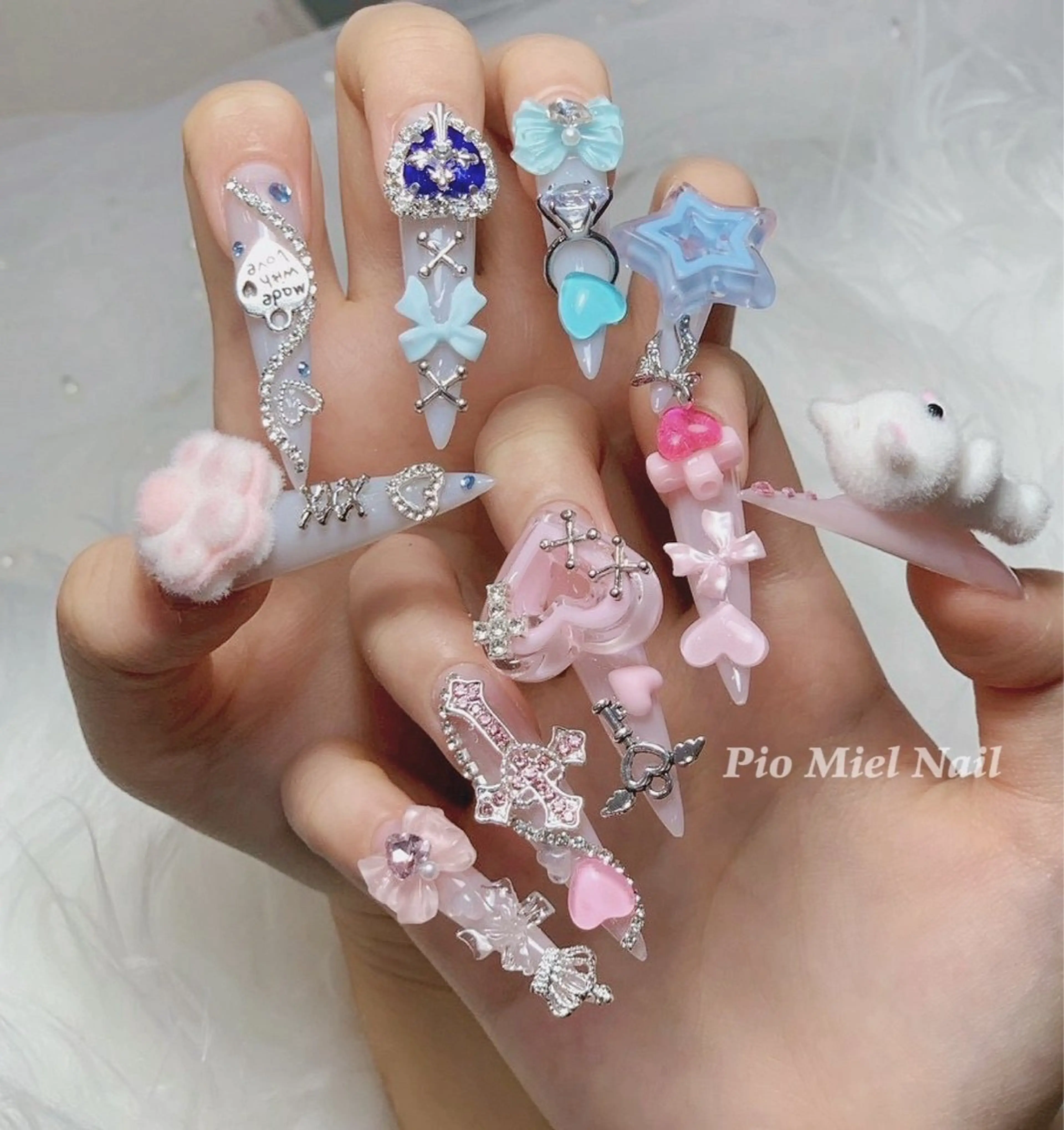 ネイル ハンドネイル HANA 長さだしのネイルデザイン