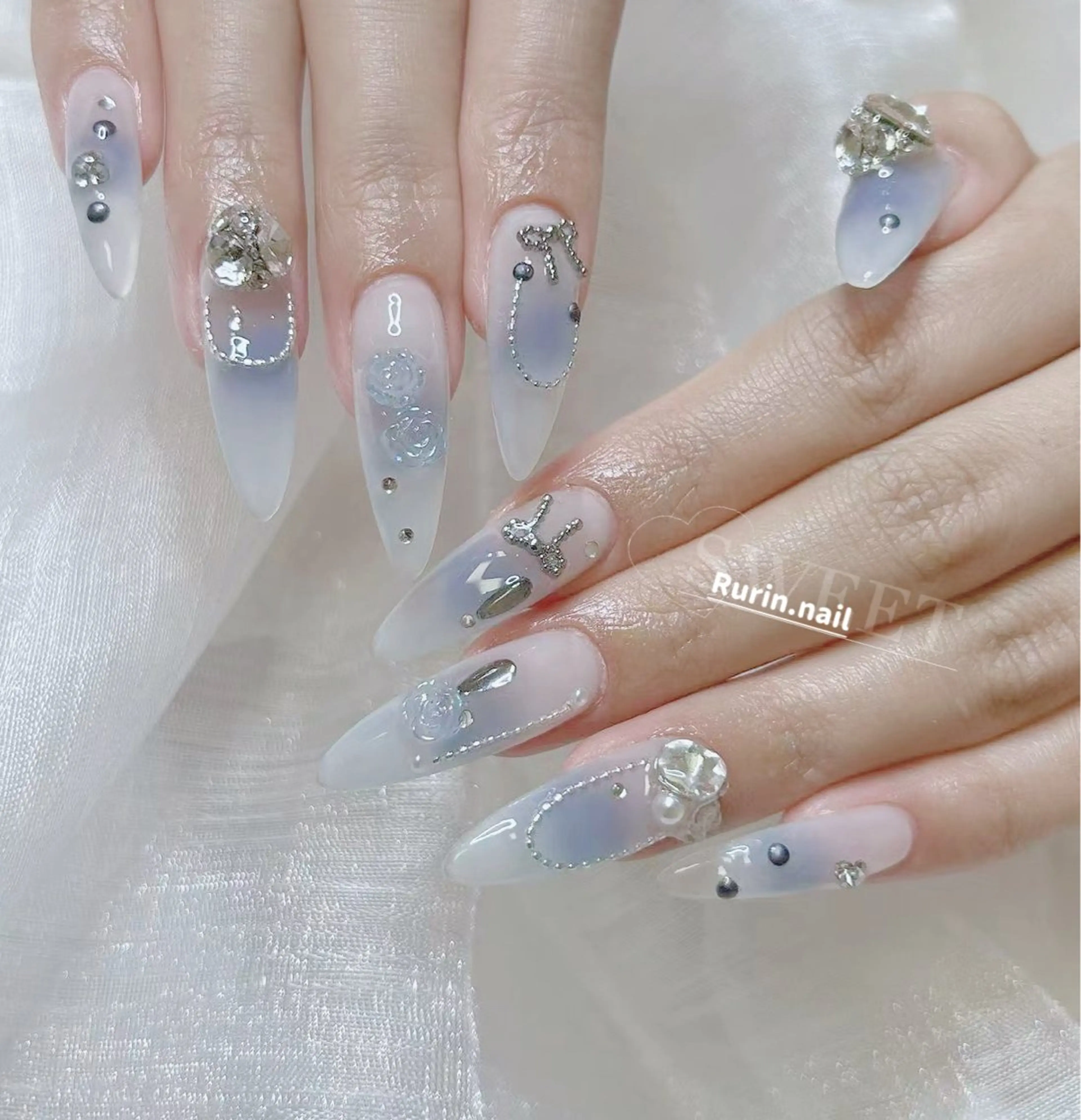 ネイル ハンドネイル ルリン サロン💅のネイルデザイン