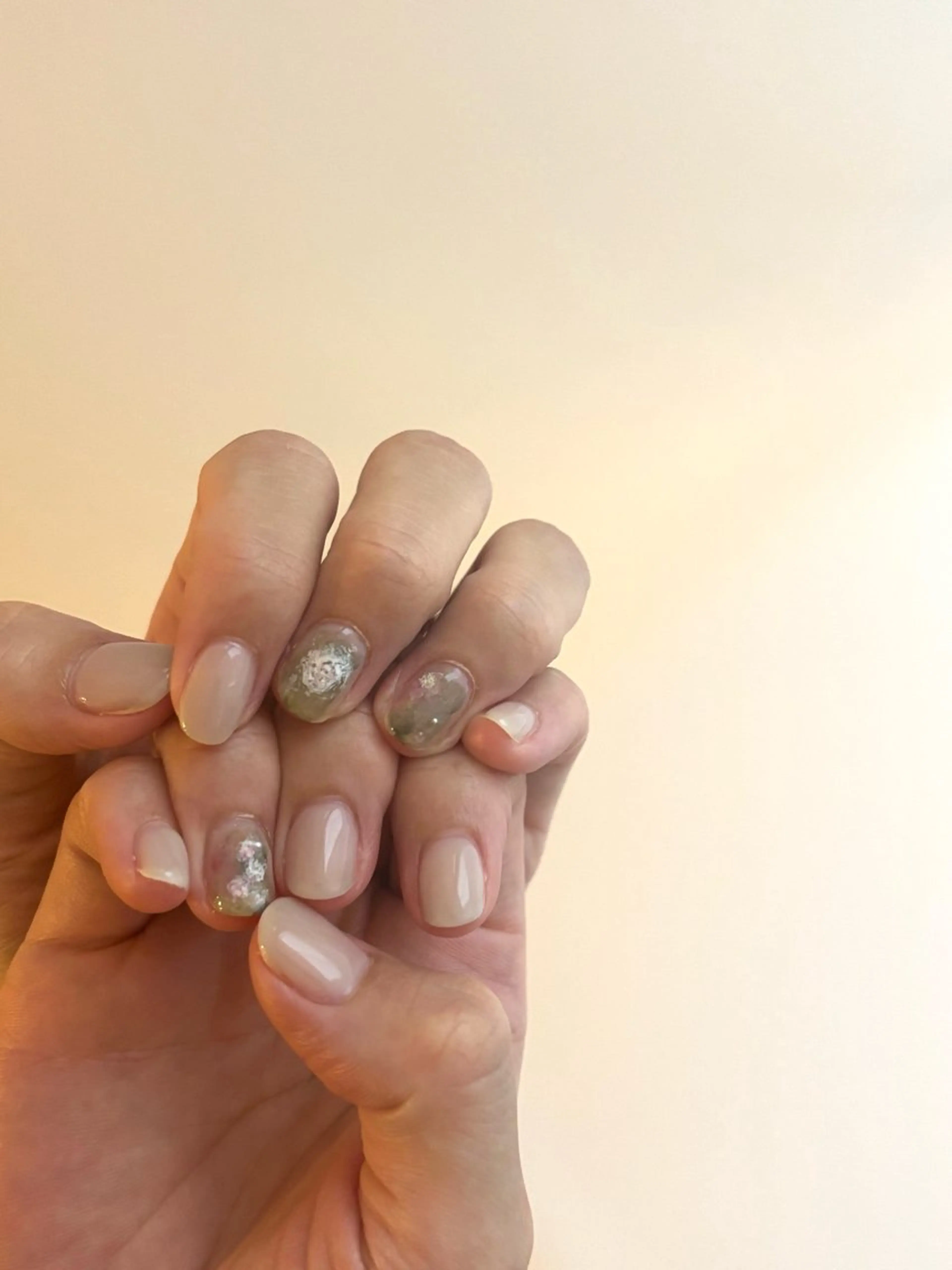ネイル グリーン ハンドネイル Elio所属・Elio 国泰寺のネイルデザイン