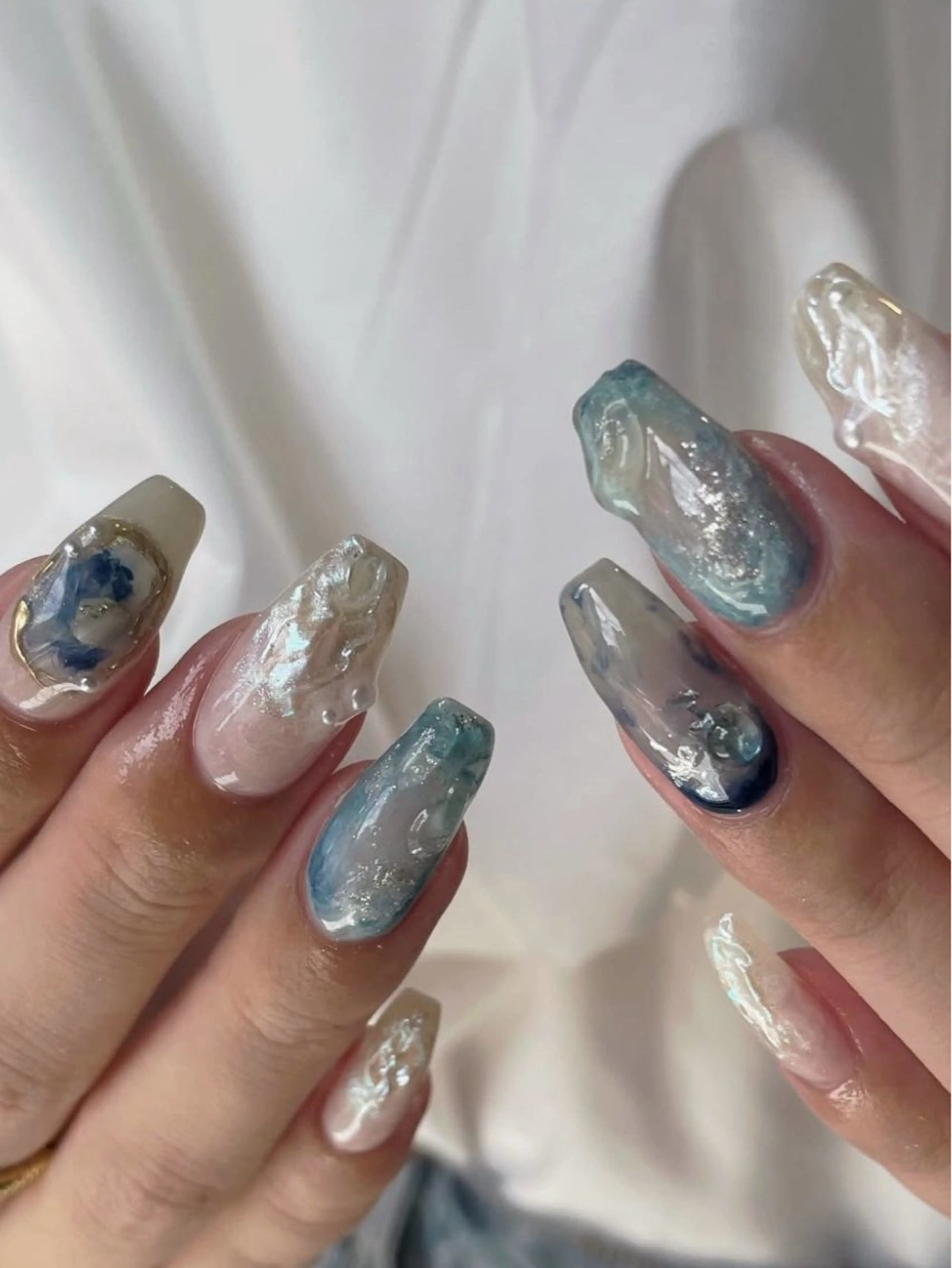 ネイル アートネイル 韓国ネイル ニュアンスネイル ぷっくりネイル talo .のネイルデザイン