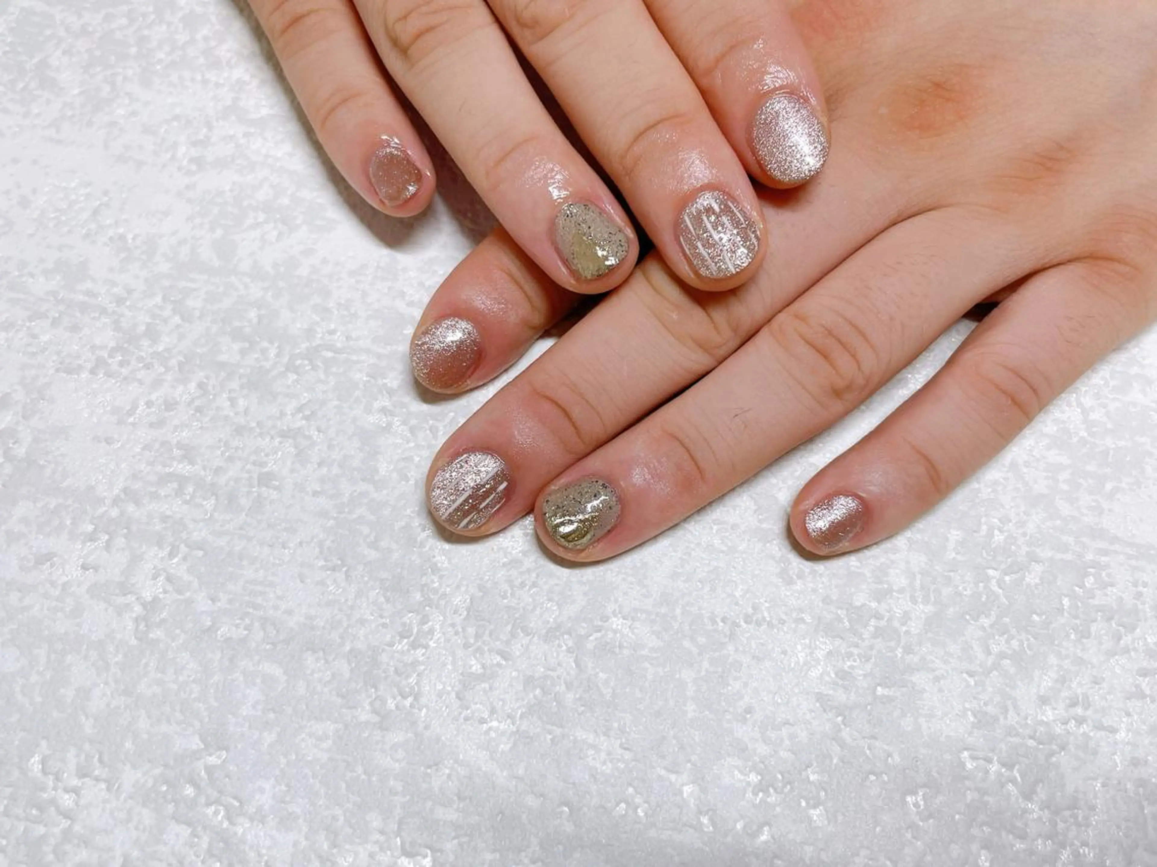 ネイル オーロラネイル フラワーネイル フットネイル フレンチネイル ジェルネイル ハンドネイル Mogu nail 二子玉川のネイルデザイン