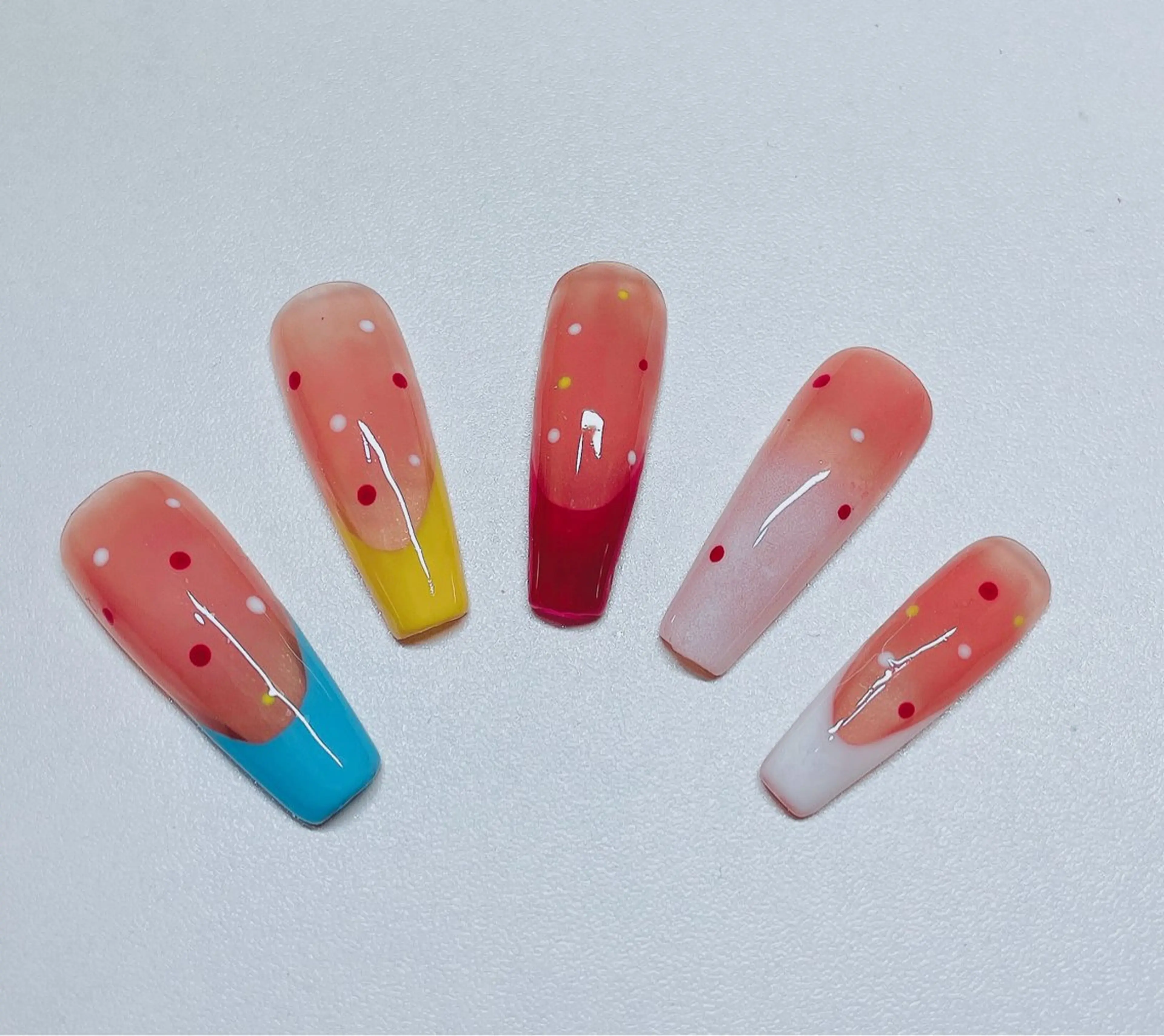 自爪ジェル シアーカラー＋シンプルデザインの写真