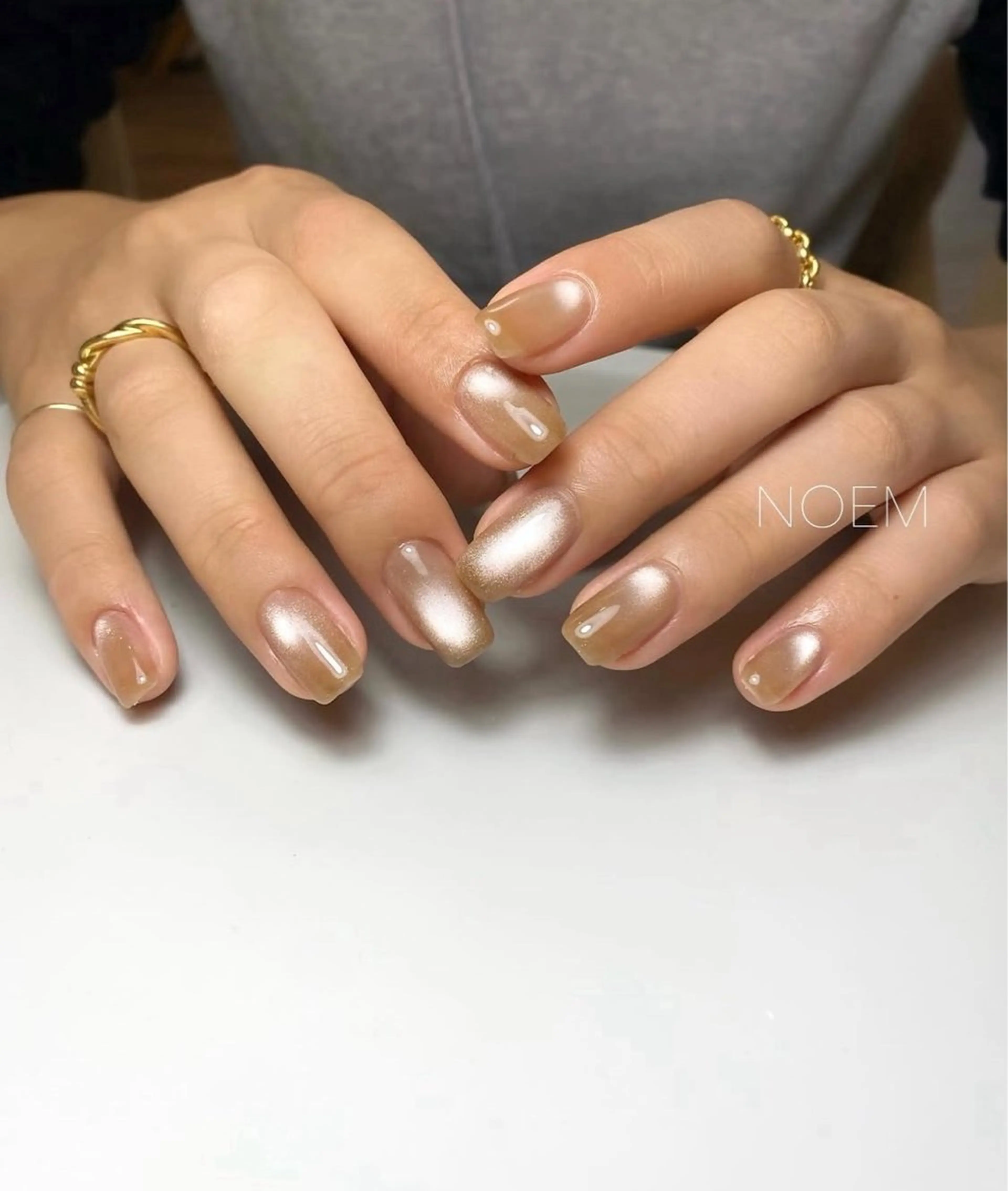 ネイル ブラウン マグネットネイル YUKARI NOEMのネイルデザイン