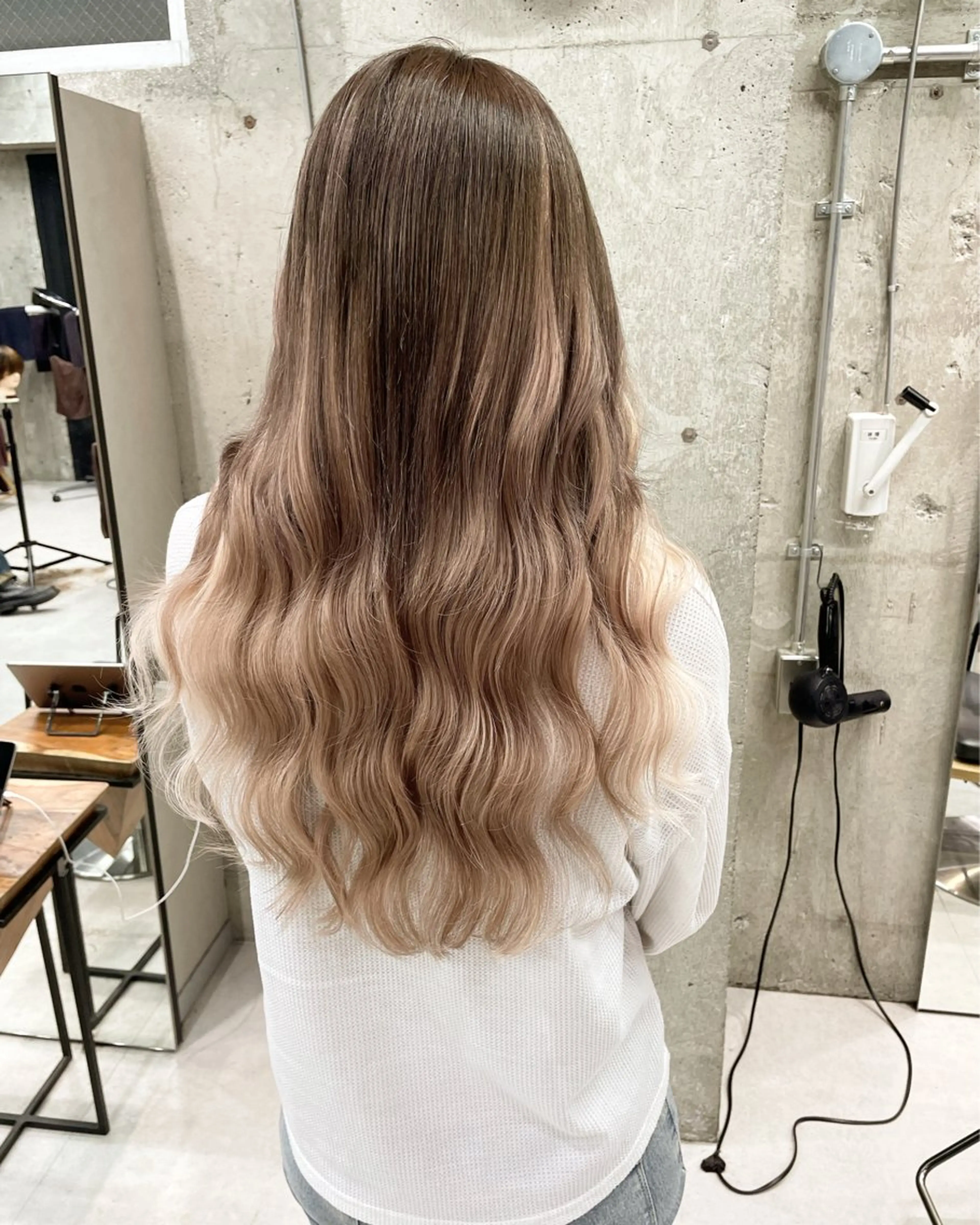 ロング カラー ヘアアレンジ ヘアカラー エクステ TATSUYA アートディレクターのヘアスタイル