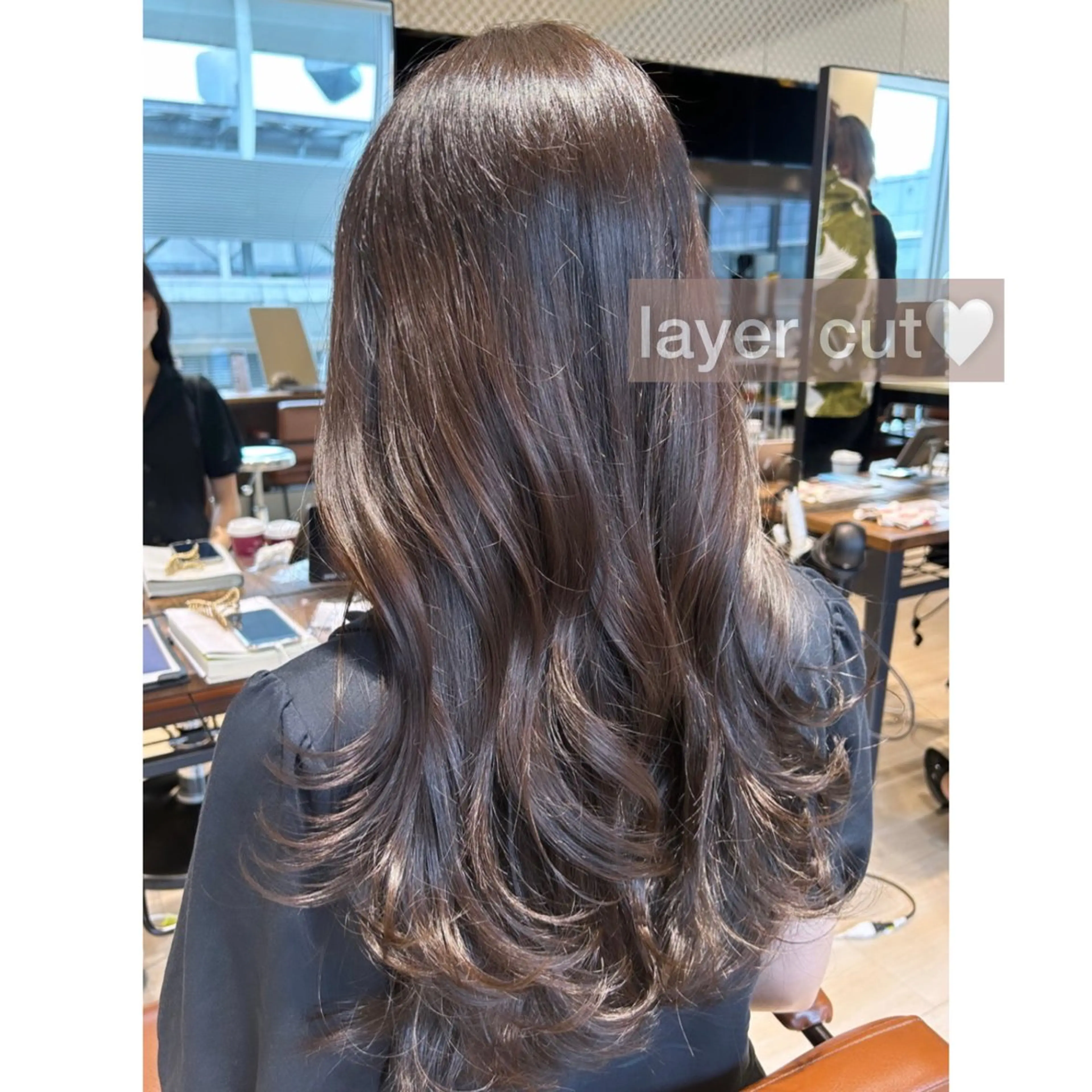 セミロング カラー くびれヘア 顔周りカット 韓国風ヘア レイヤーカット 似合わせカット 🍼顔周りカット/ レイヤー/小川華奈のヘアスタイル