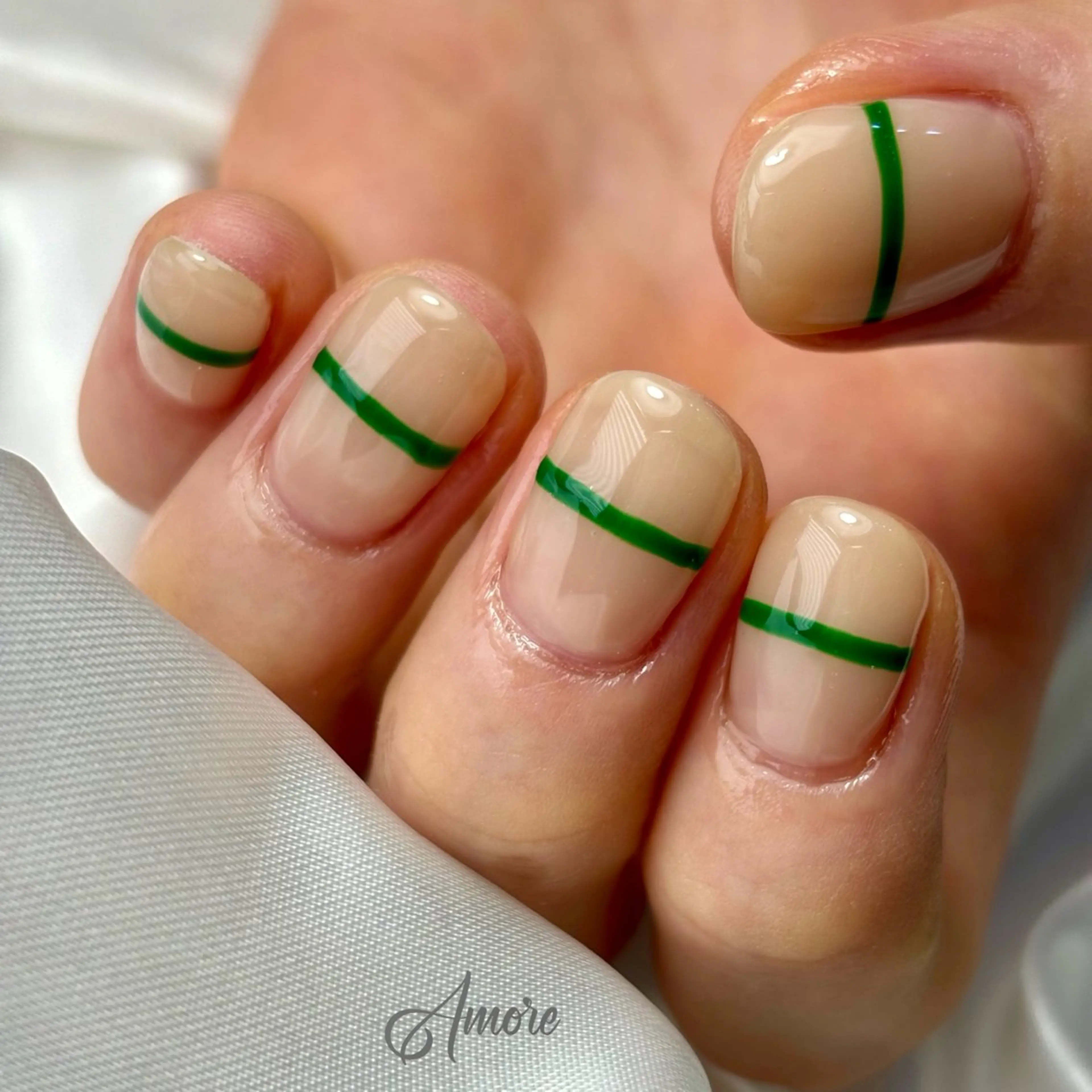 ネイル ジェルネイル キラキラネイル 韓国ネイル マグネットネイル パラジェル You kyehwaのネイルデザイン