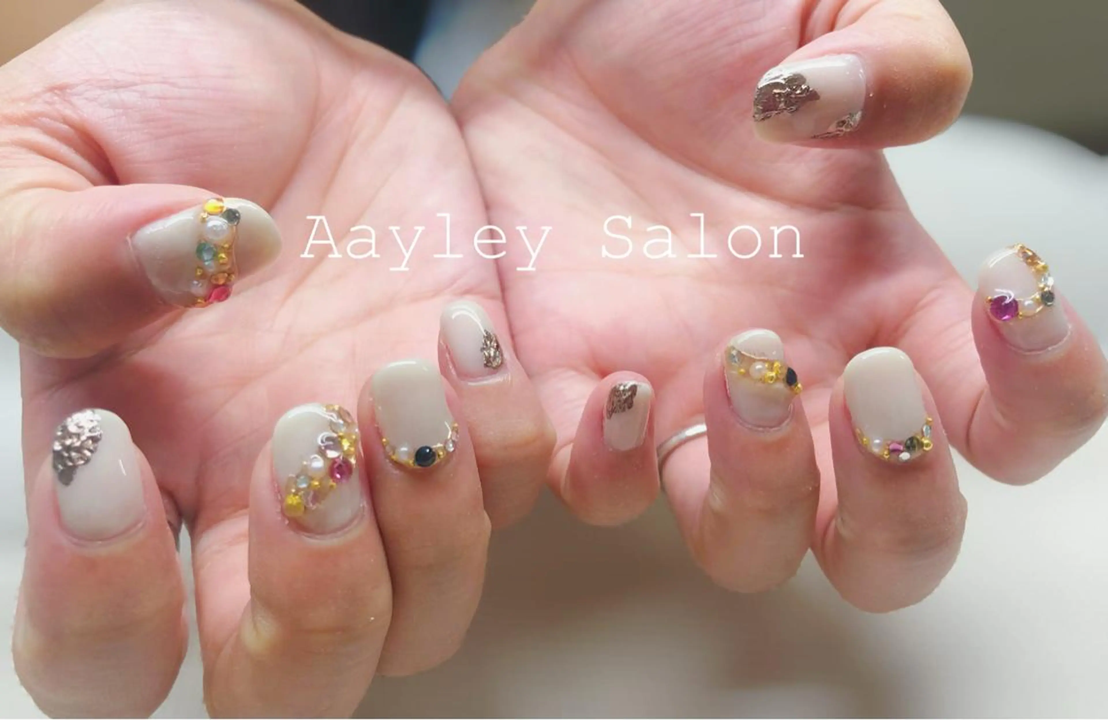 ミディアム Aayley(アイリー)Salon所属・Aayley アイリ―サロンのネイルデザイン