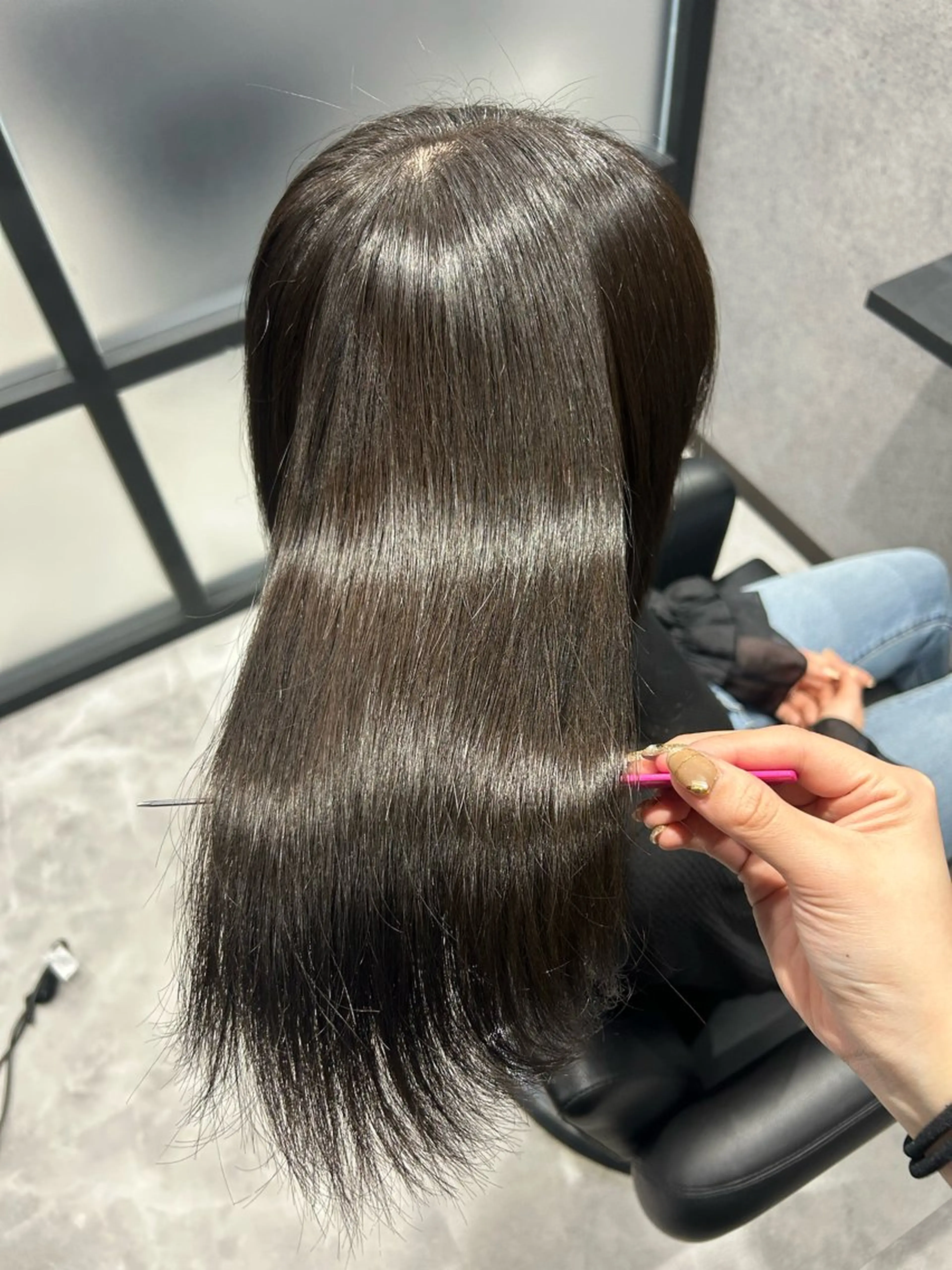 ミディアム カラー 佐野 彩音のヘアスタイル