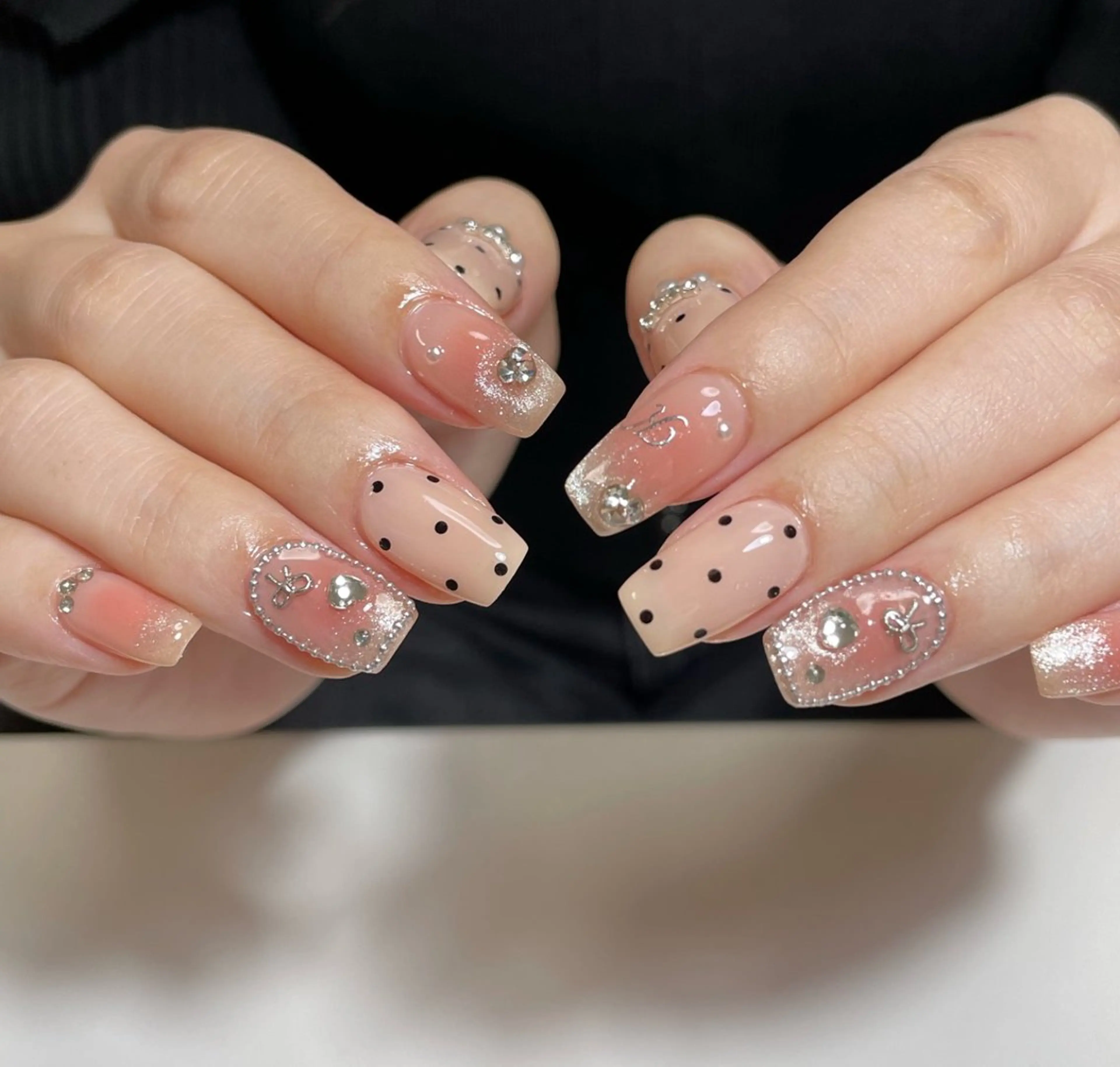 ネイル ハンドネイル ハンドケア 🍑 momo_nailのネイルデザイン