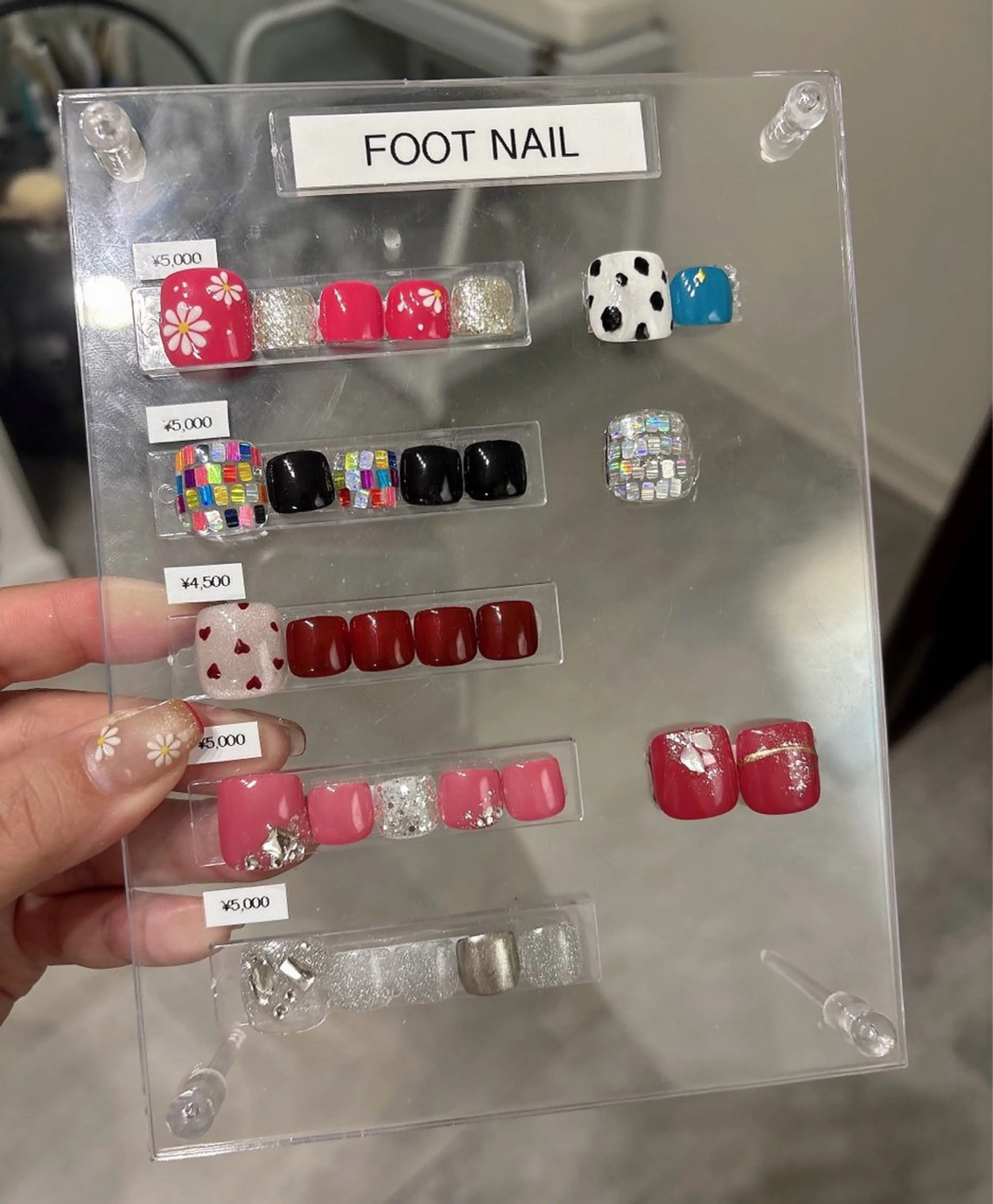 ネイル フットネイル 大東市ネイルサロン 【KYURA】ｷｭﾗのネイルデザイン